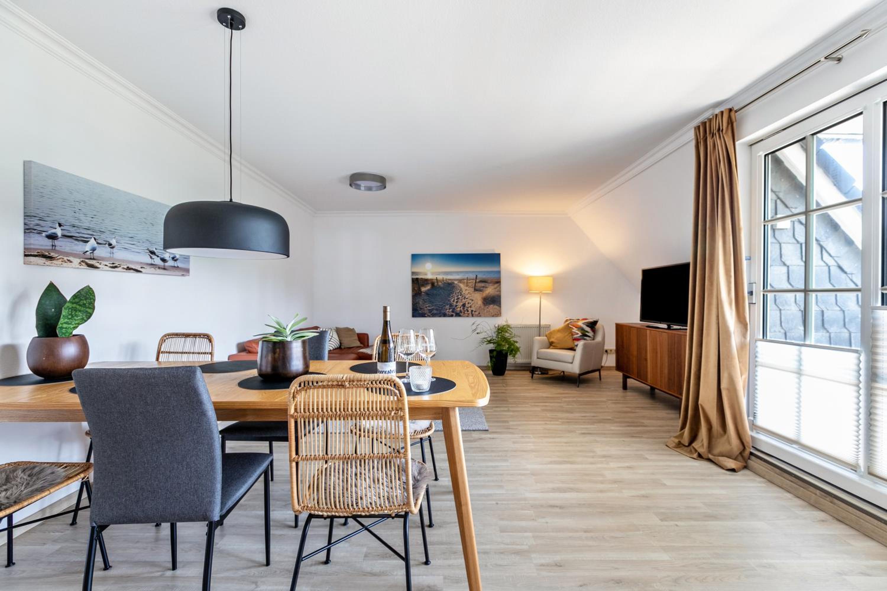 Two-Bedroom Deluxe Apartment with Garden View photo 1