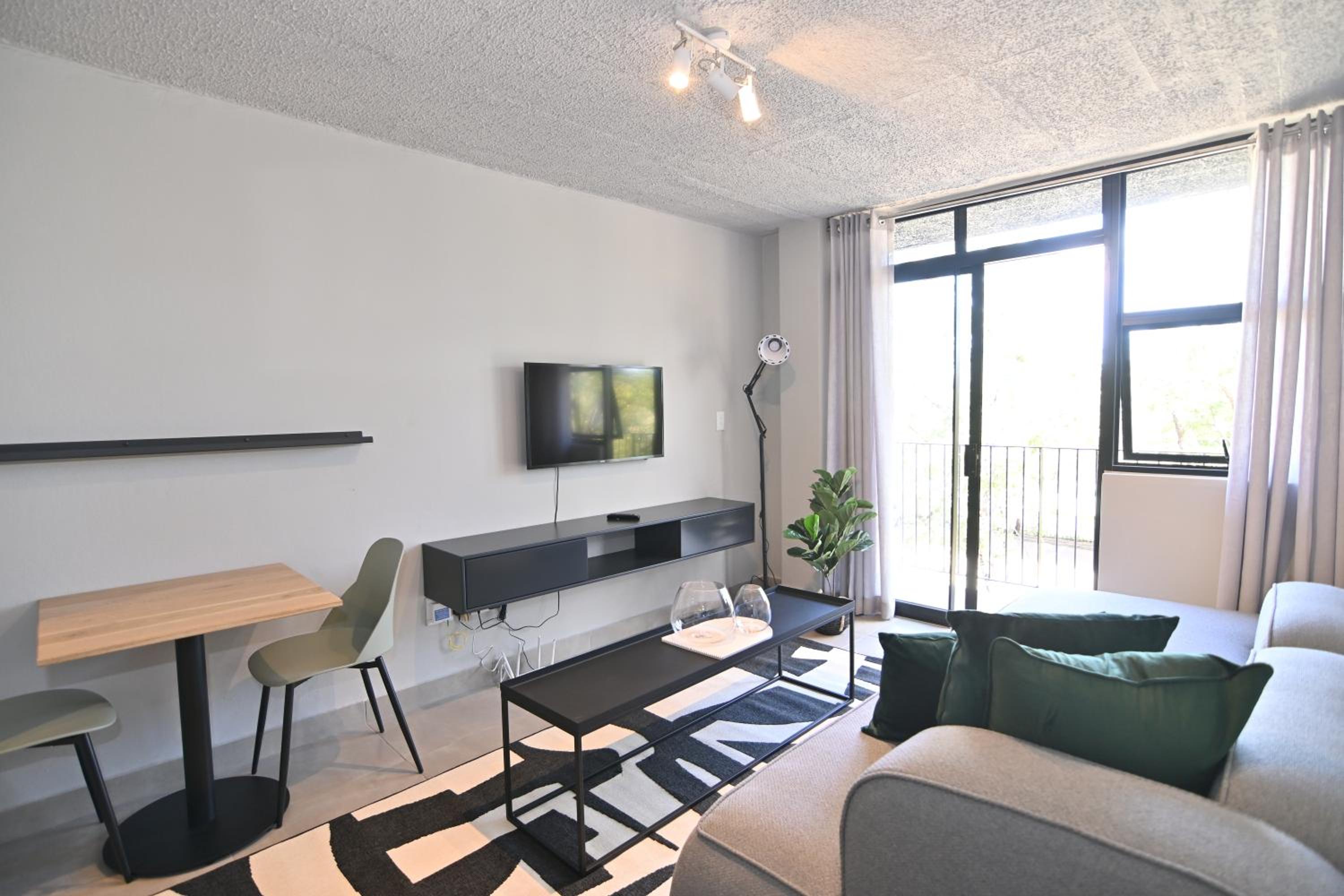 Superior Apartment - Photo 8