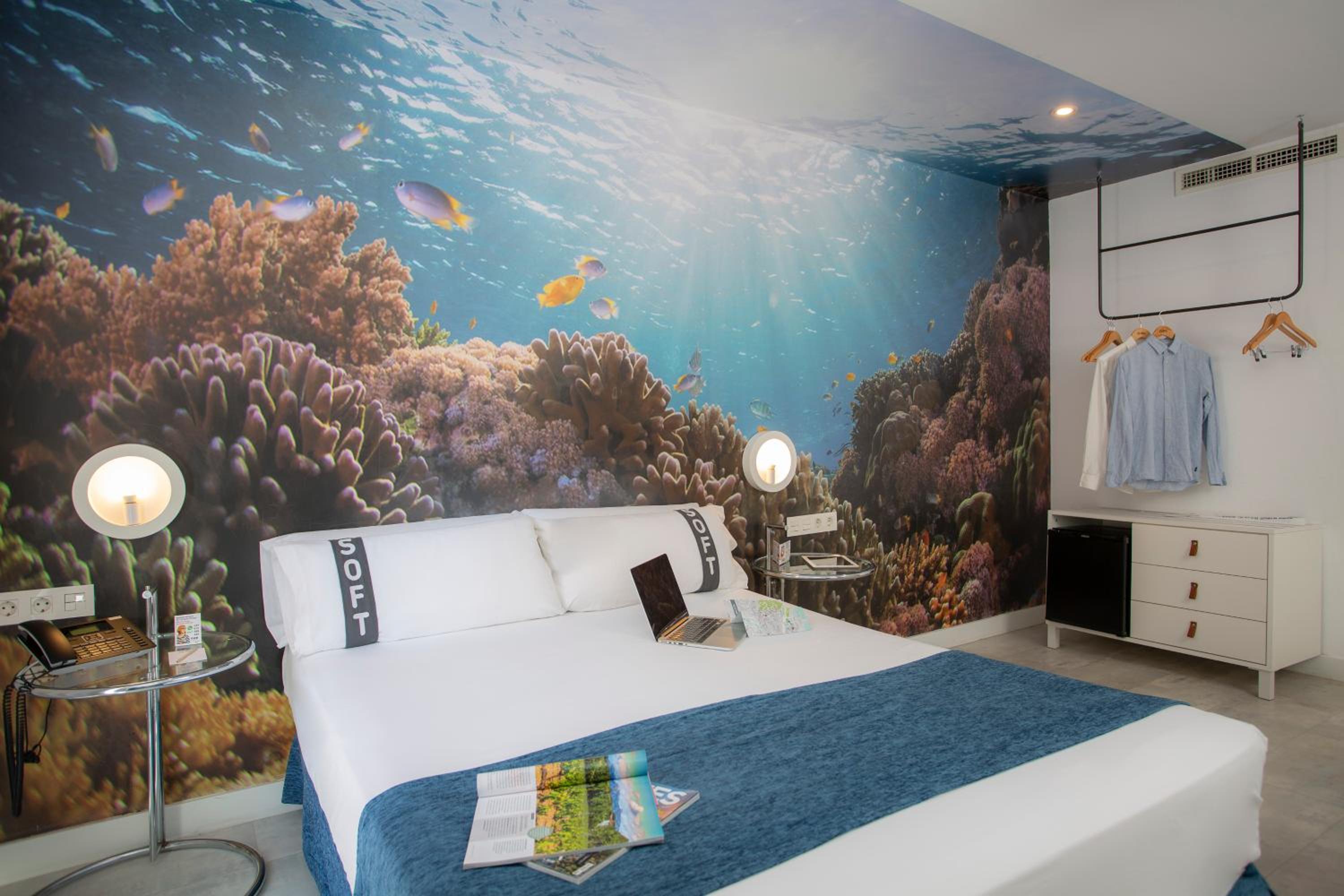 Double Room - Photo 9