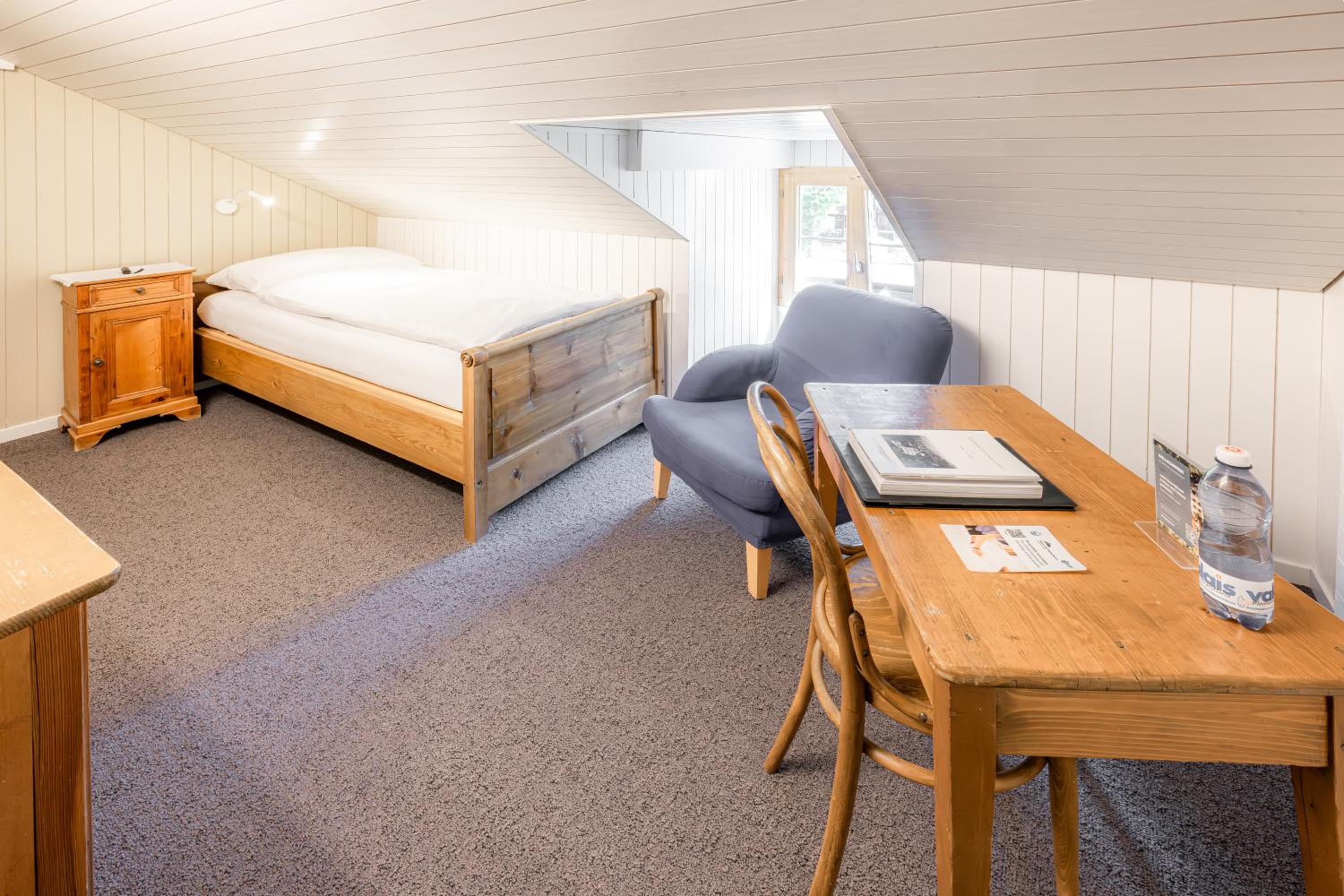Single Room photo 2