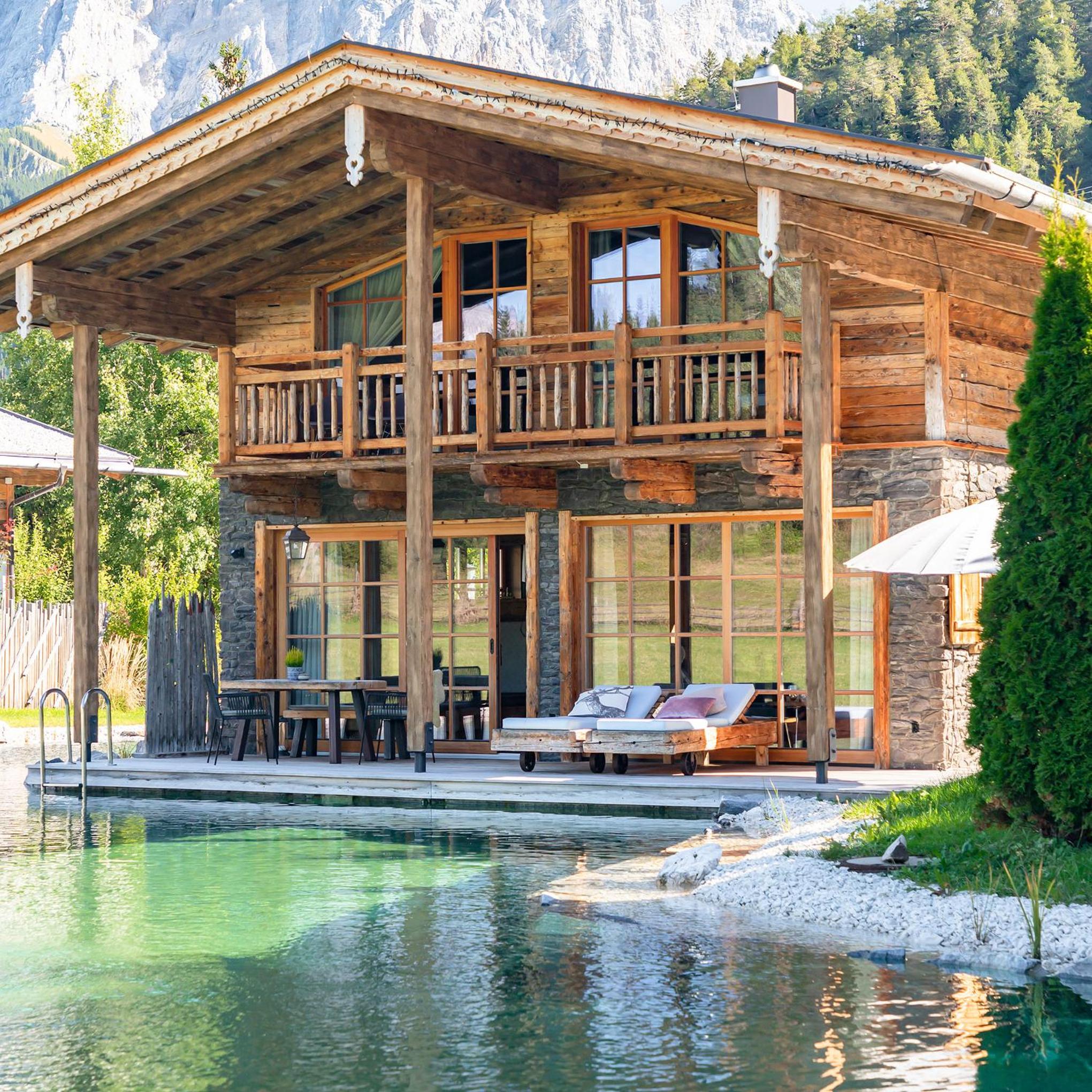 Villa photo 2