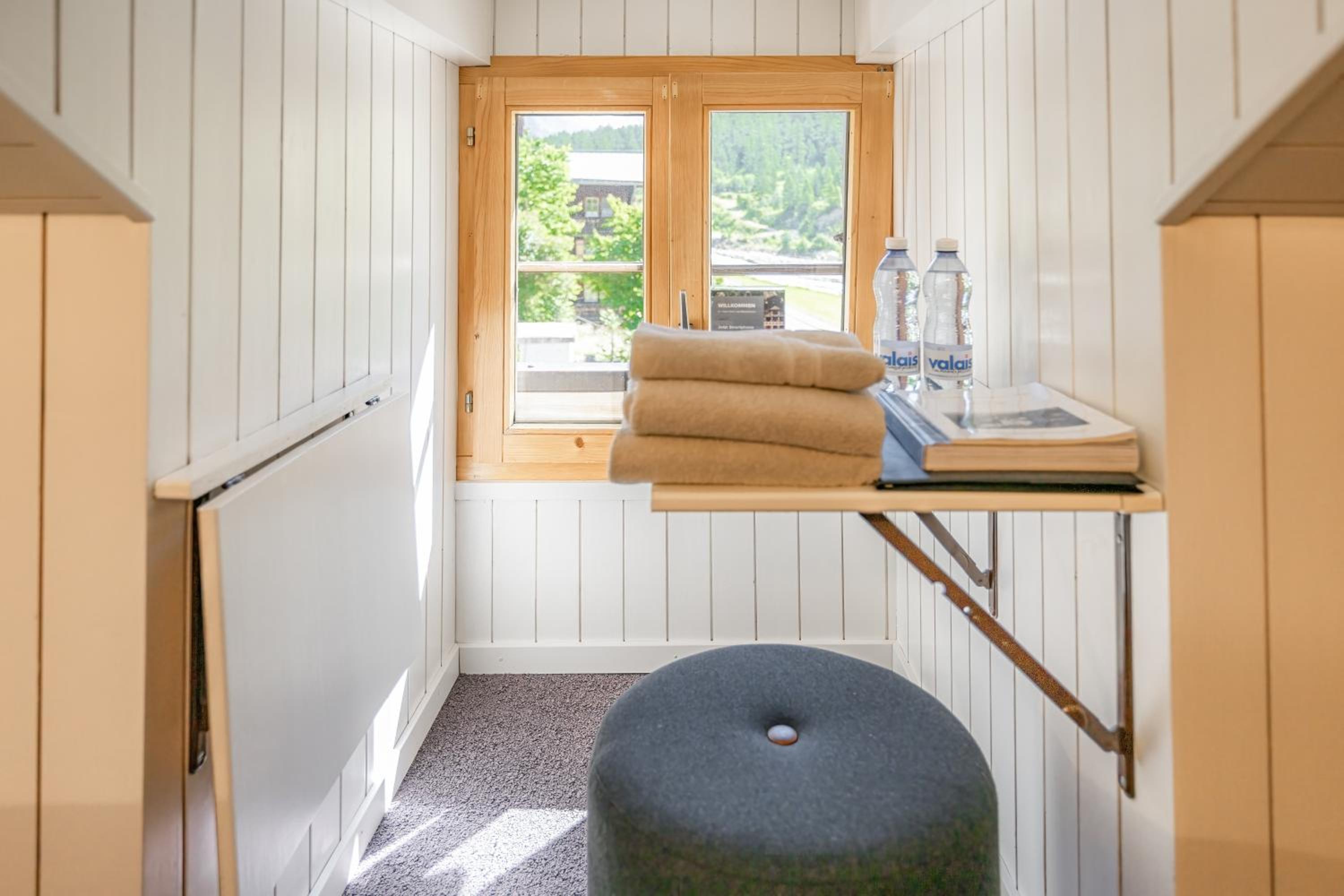 Double Room With Shared Bathroom photo 2