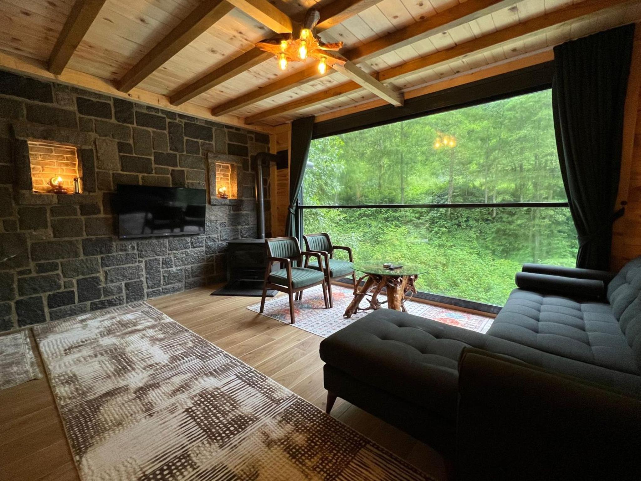 Bungalow photo 2
