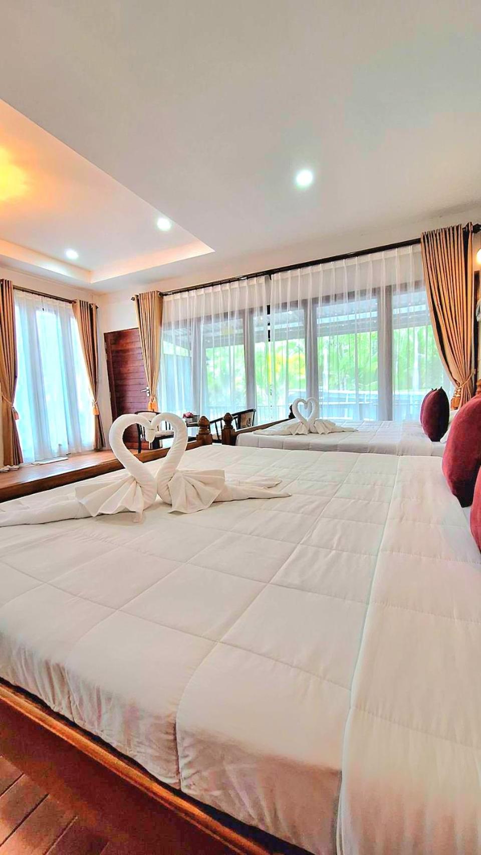 King Room with Two King Beds photo 2