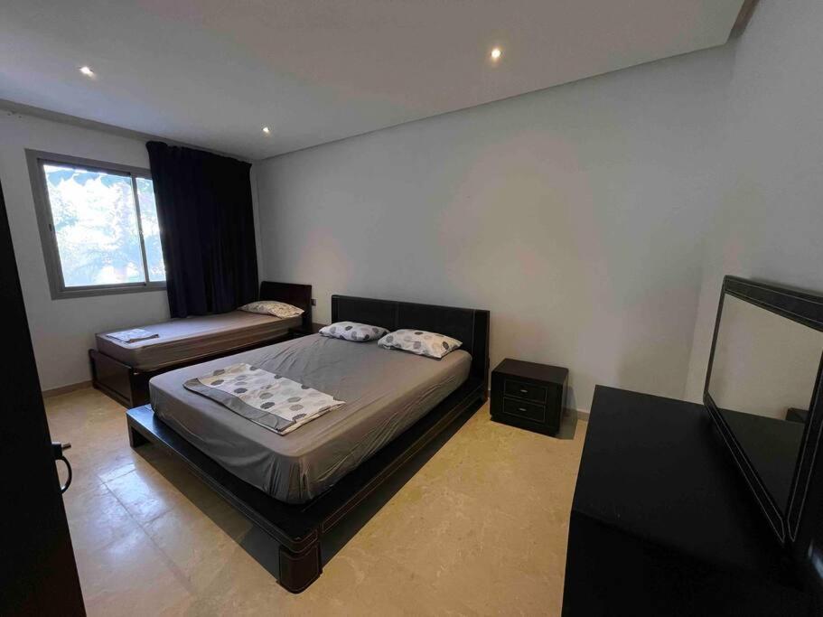 Three-Bedroom Apartment photo 2