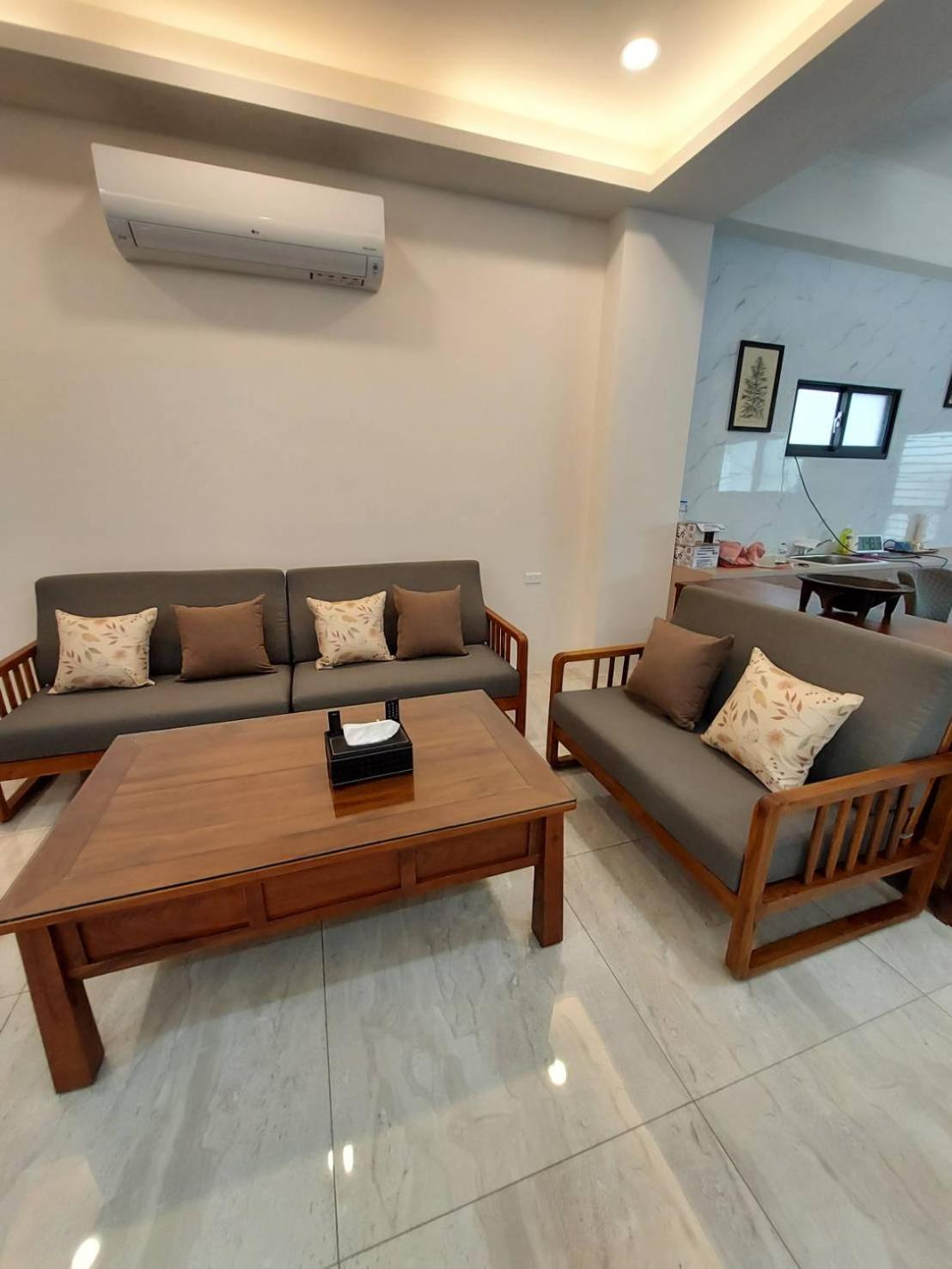 Double or Twin Room with Private Bathroom photo 2