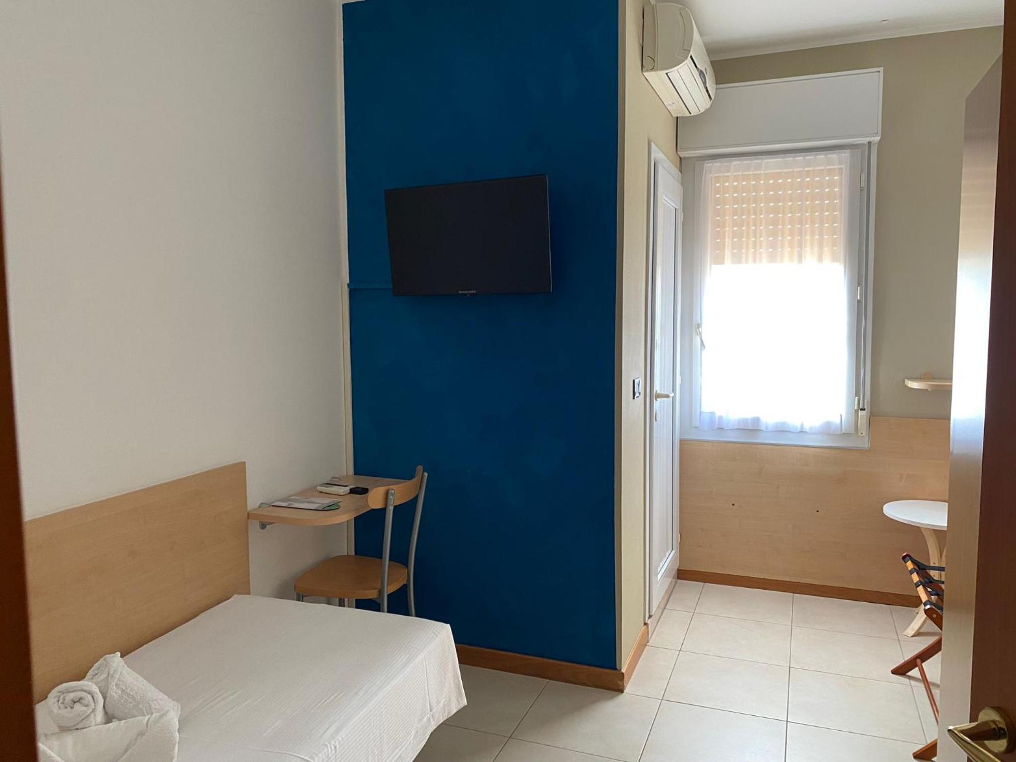 Economy Single Room photo 3