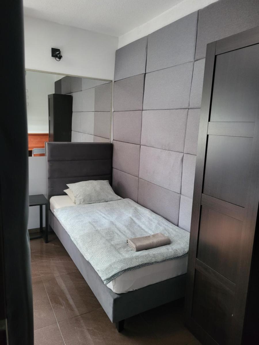 Economy Quadruple Room with Shared Bathroom photo 1