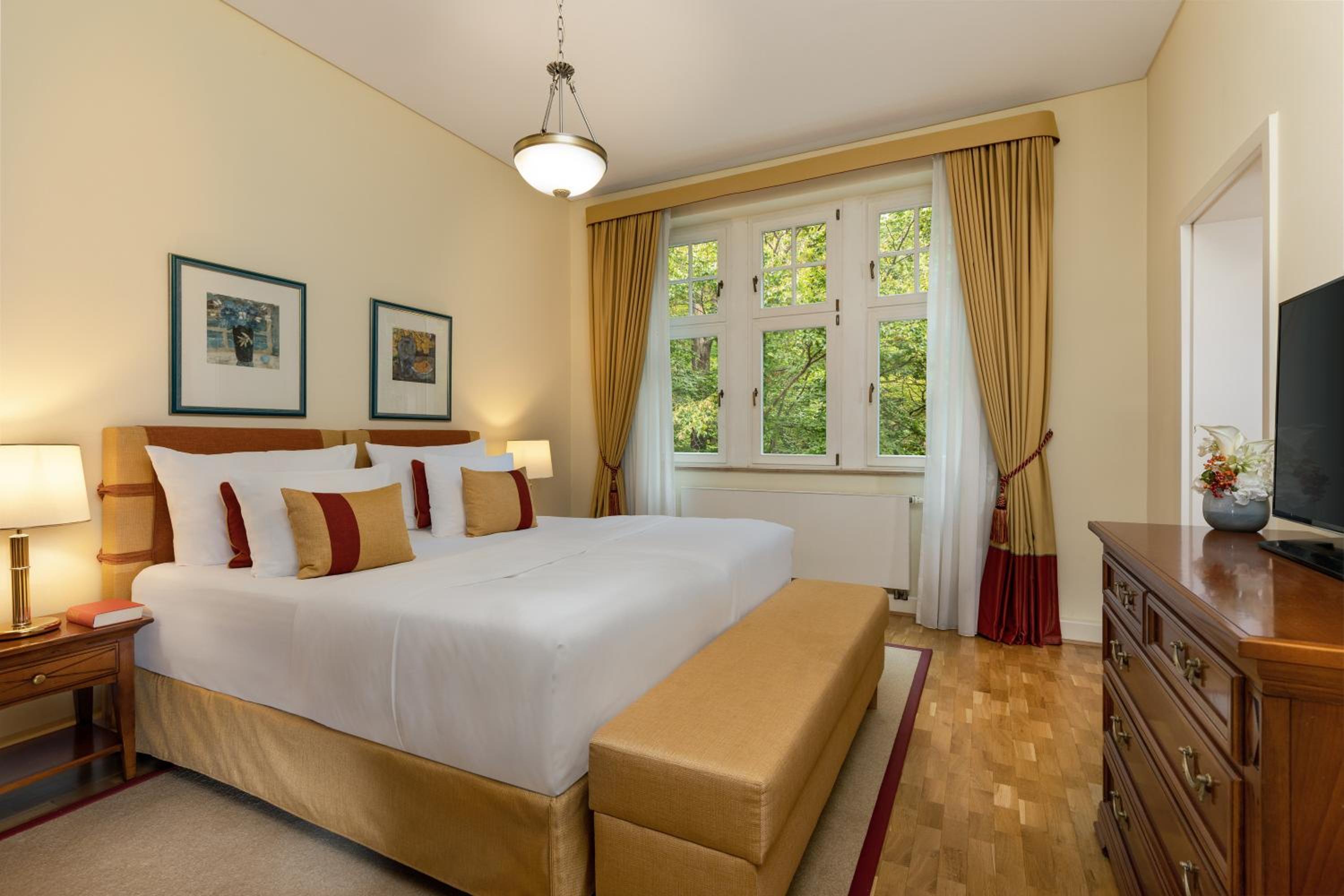 Residence Suite - Photo 1