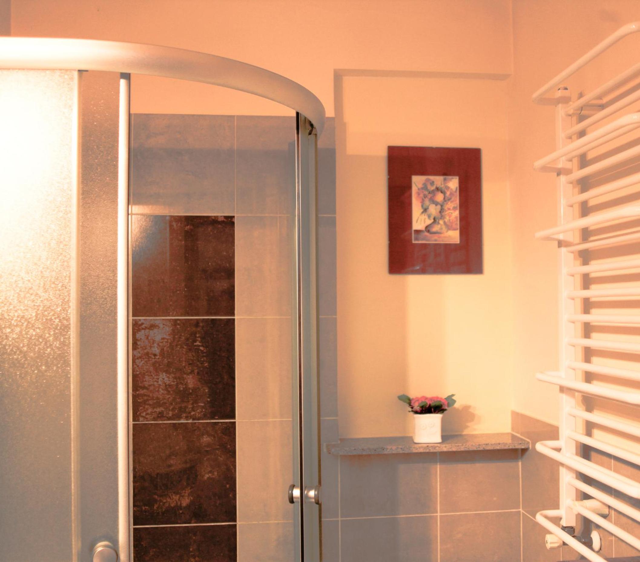 Twin Room - Photo 4