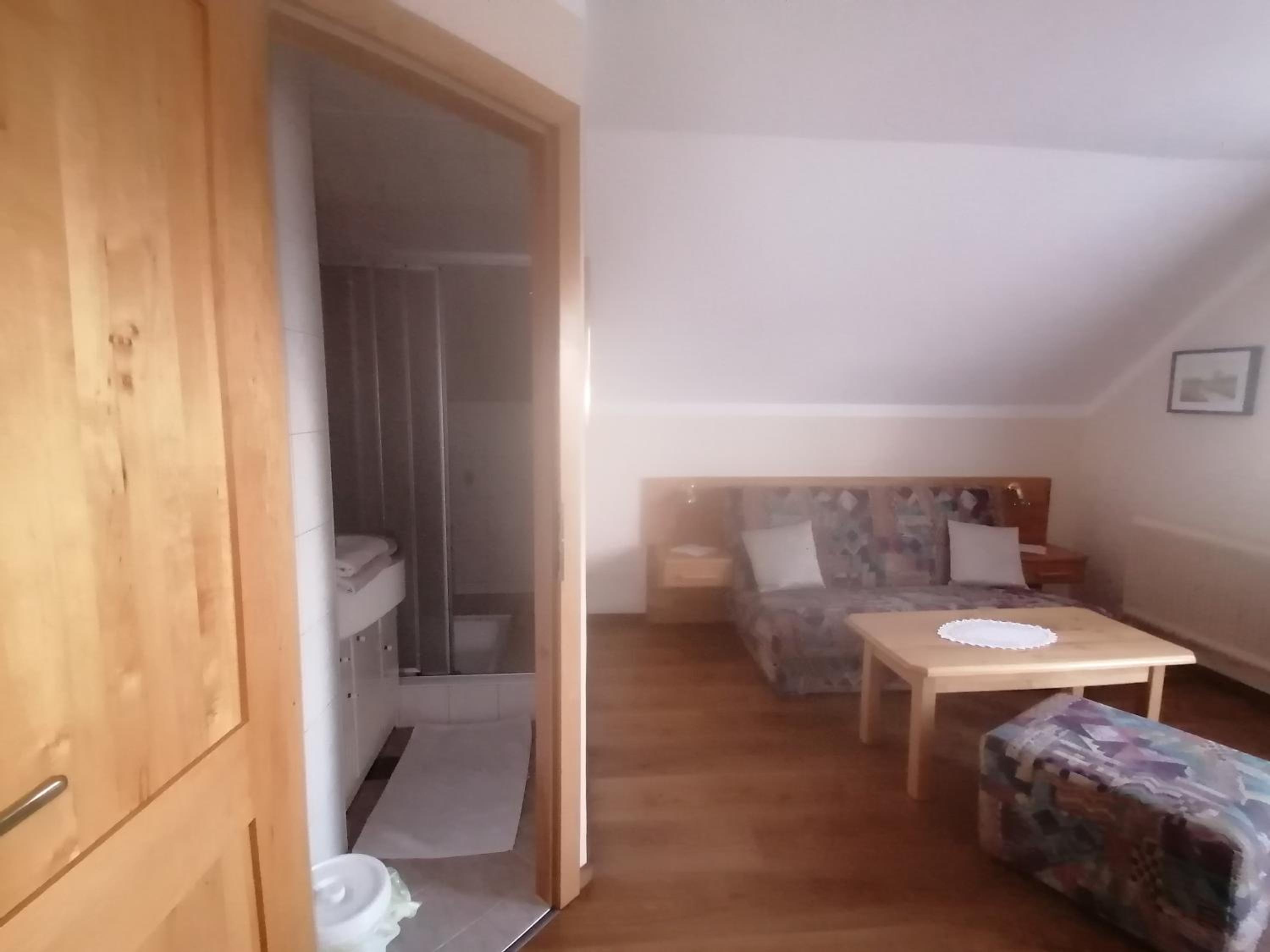 Apartment with Mountain View - Photo 6