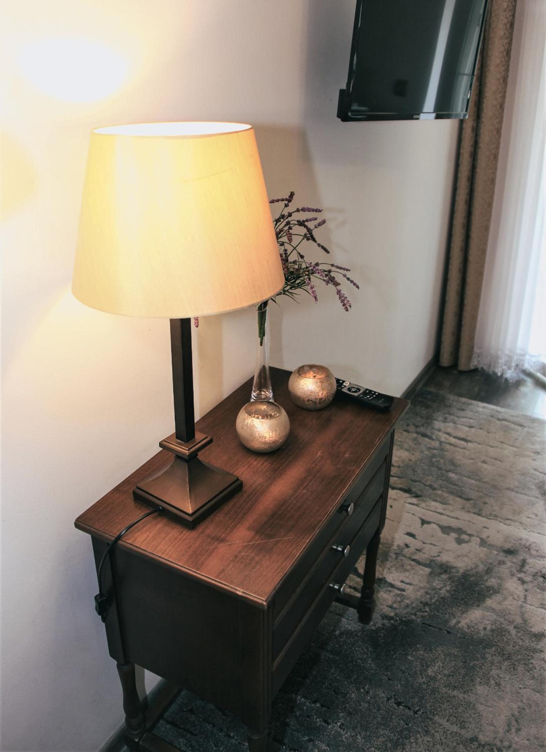 Double Room - Photo 6