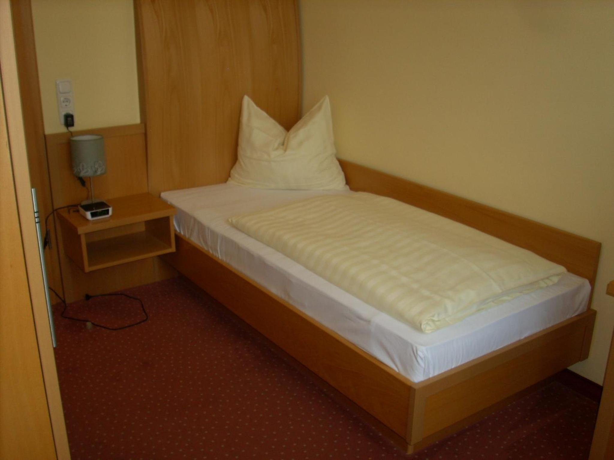 Single Room photo 1