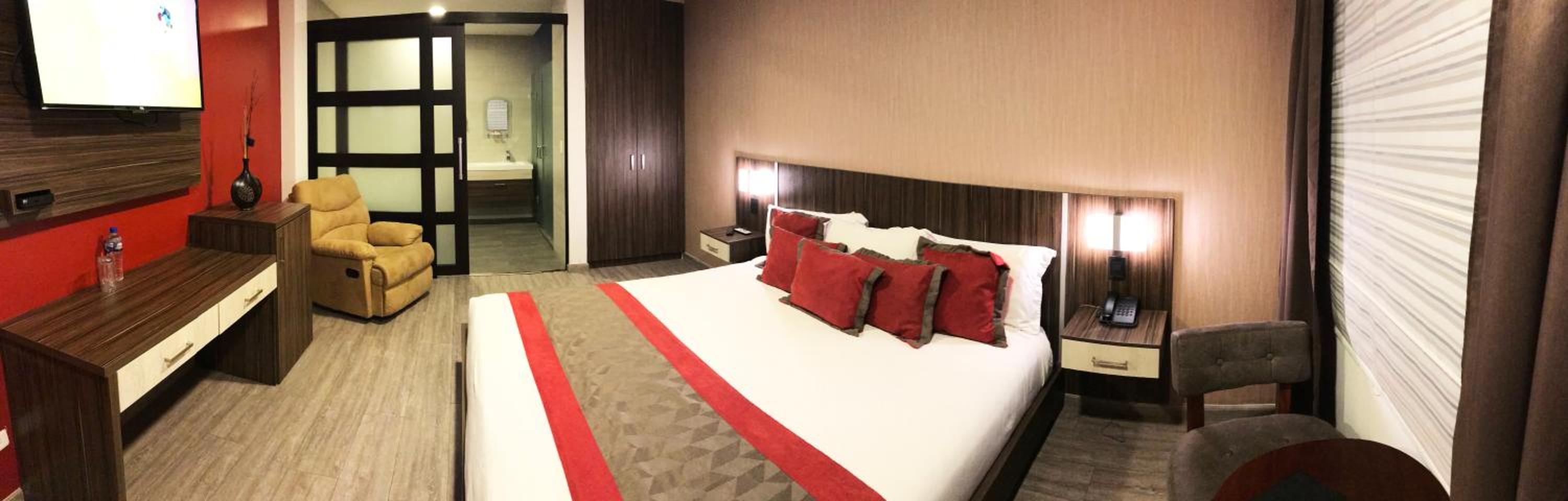 Suite with Jacuzzi photo 3