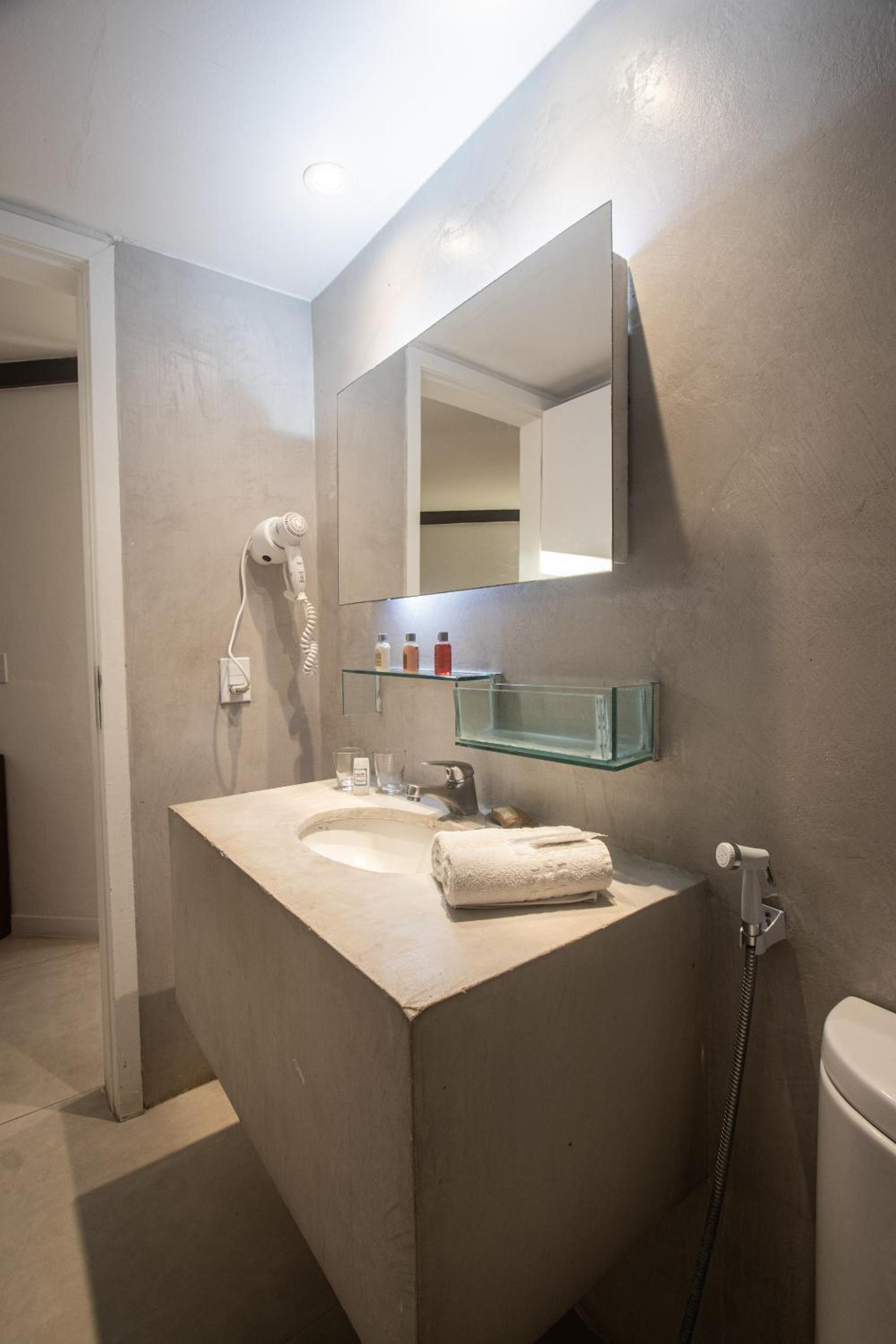 Standard Double Room - Photo 2