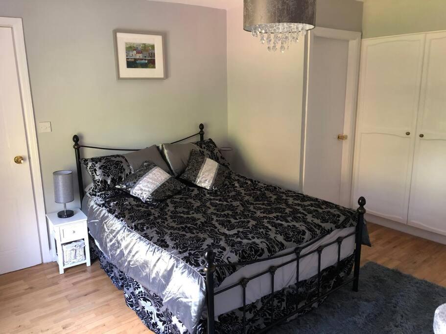 Four-Bedroom House photo 1