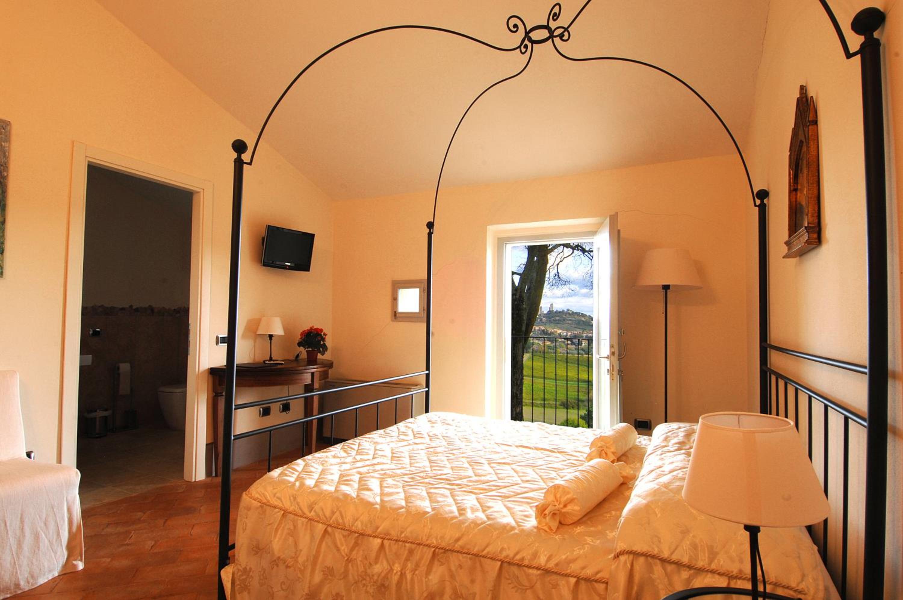 Villa with Garden View