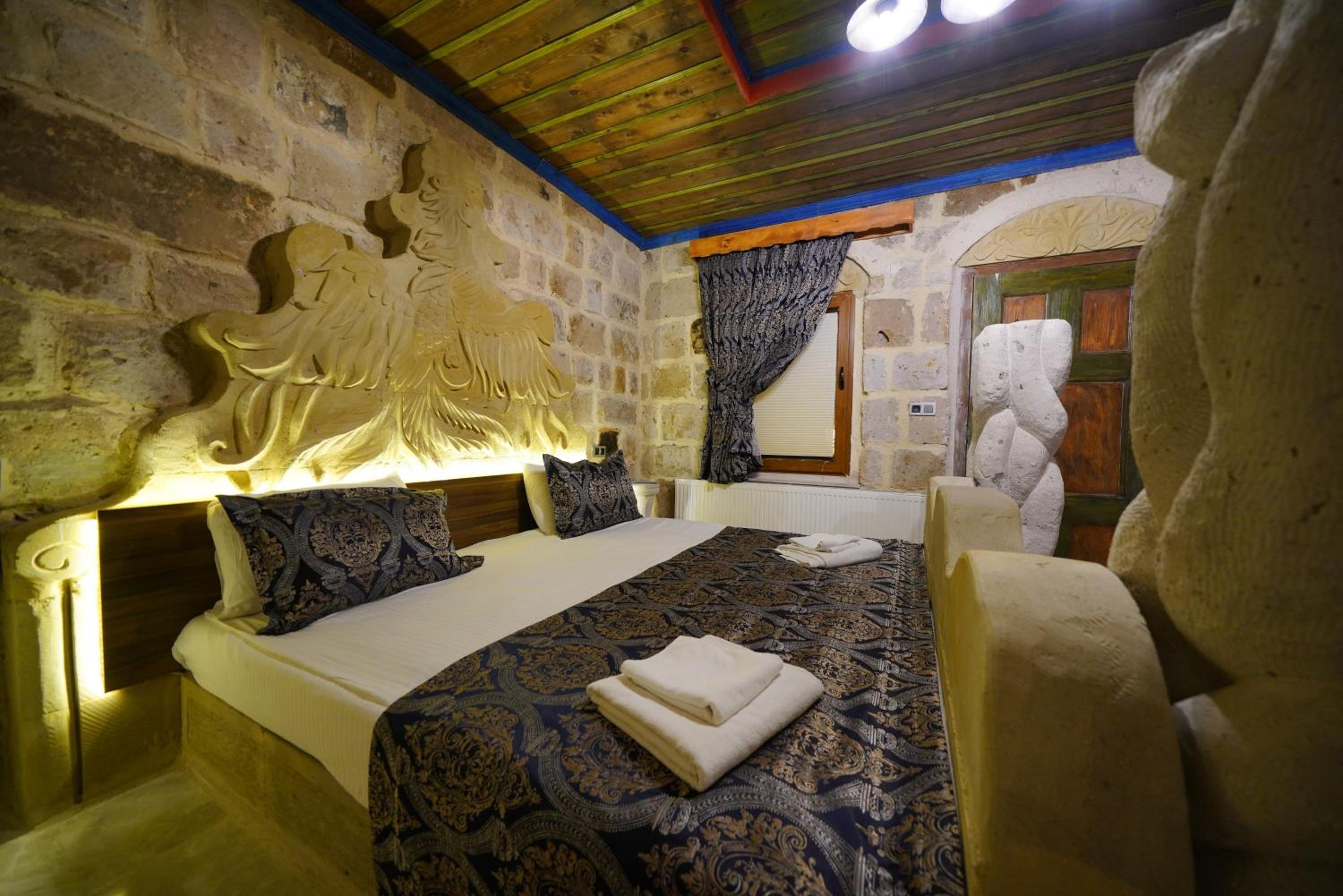 Deluxe Cave Room - Photo 60