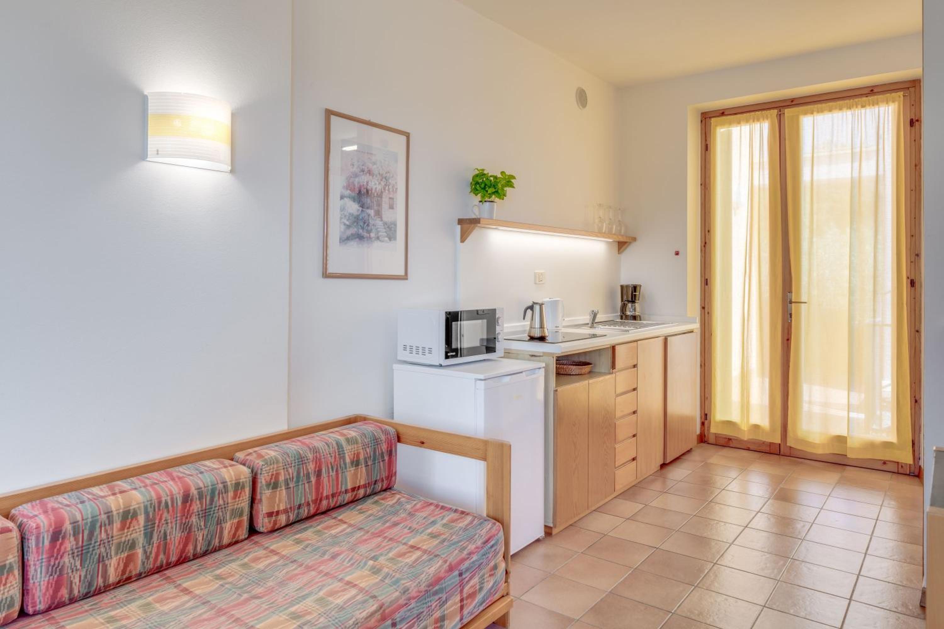 Studio Classic with Balcony or Terrace photo 3