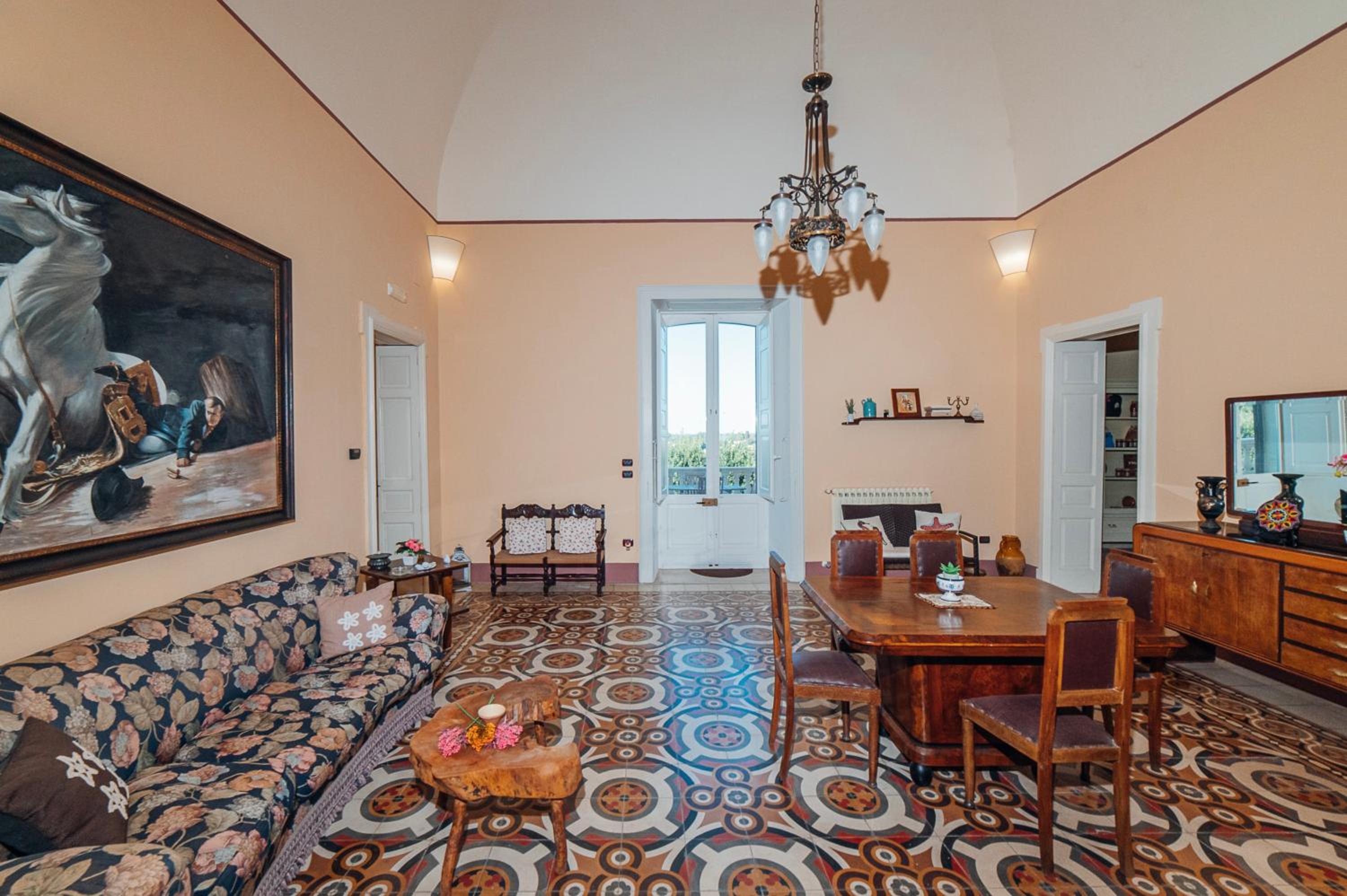 Villa photo 1