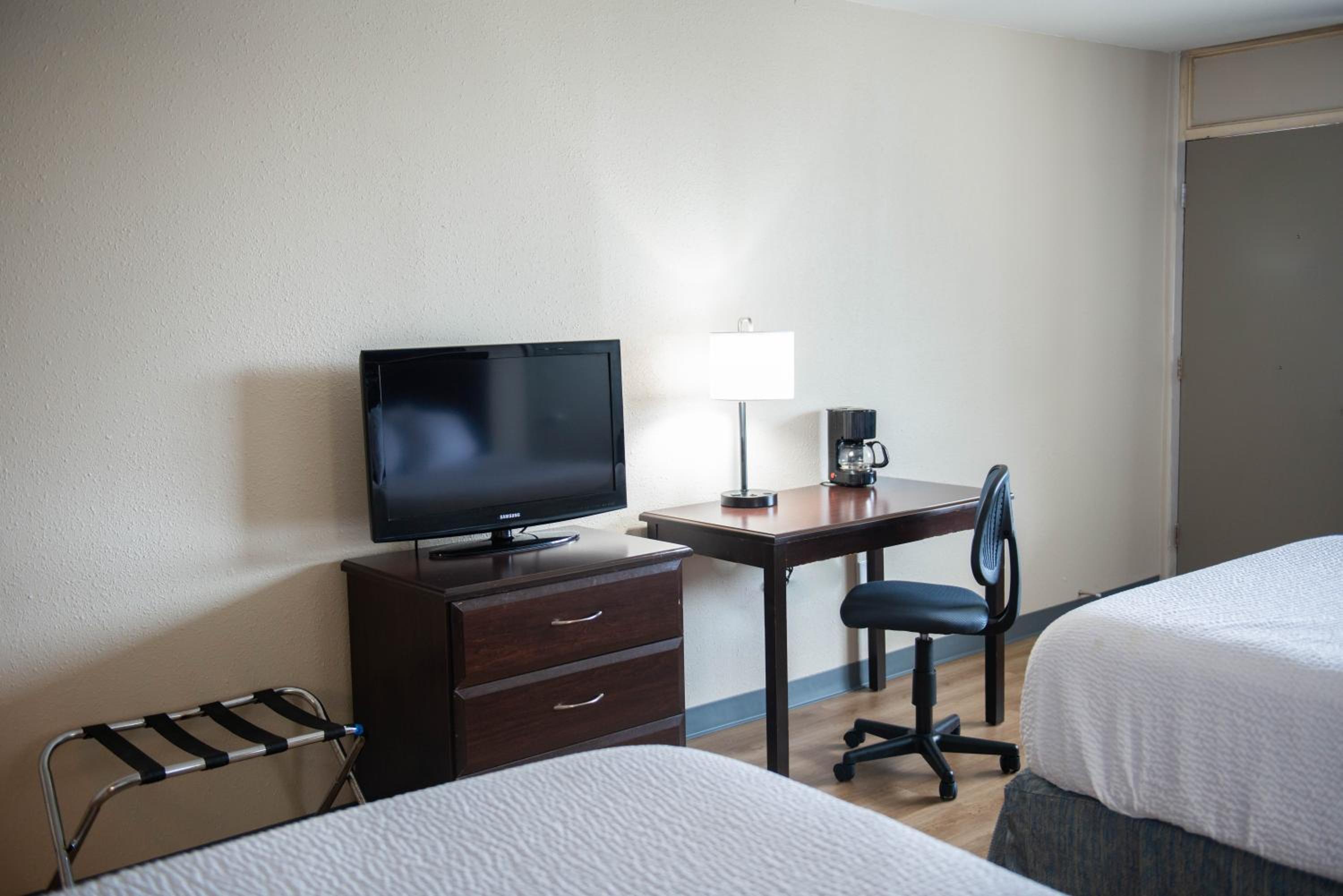 Superior Double Room with Two Double Beds - Non-Smoking - Photo 1