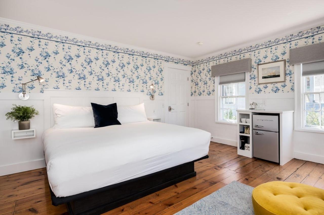Deluxe Queen Room photo 3