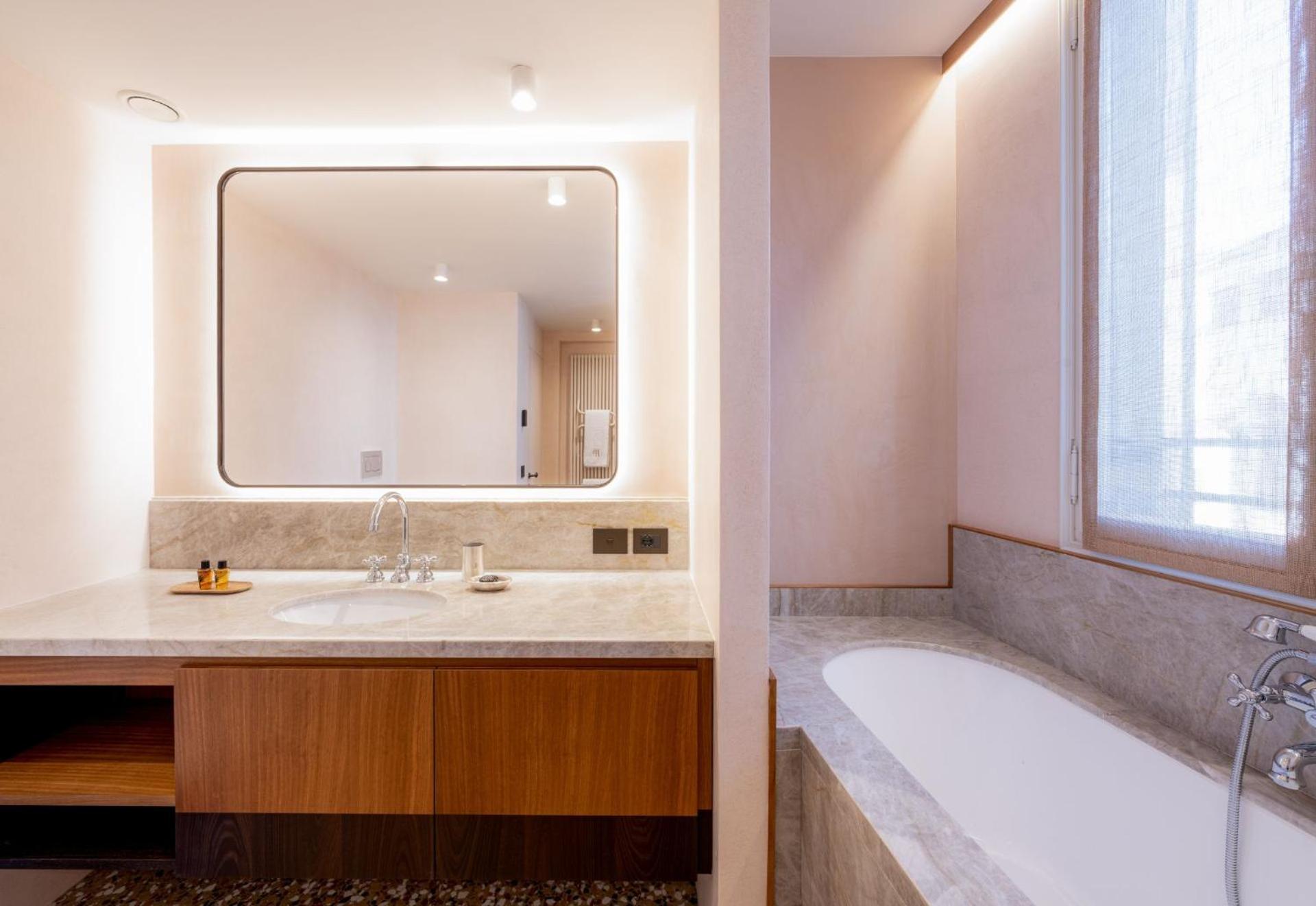 Executive Suite photo 2