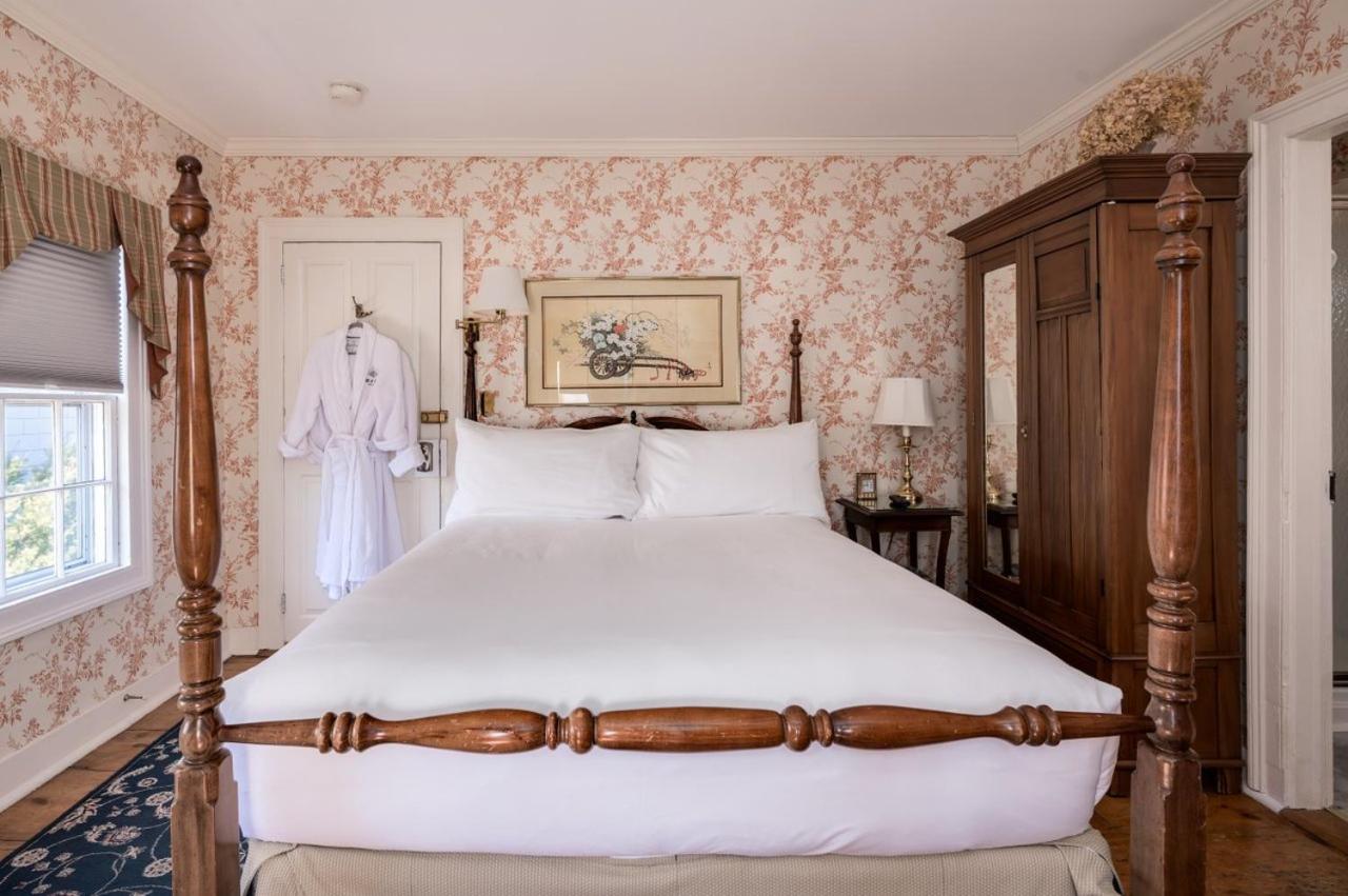 Queen Room photo 3