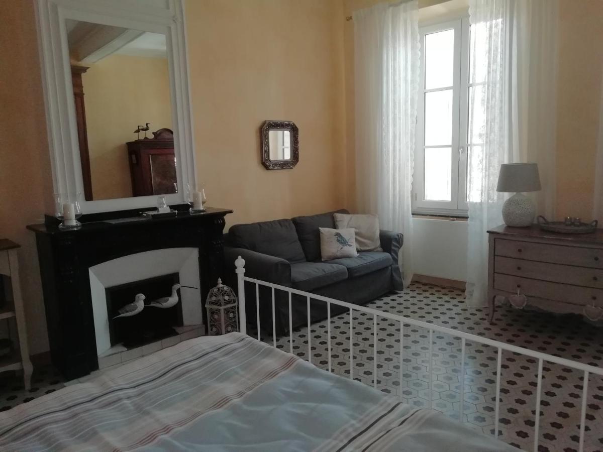 Double Room with Shared Bathroom photo 1