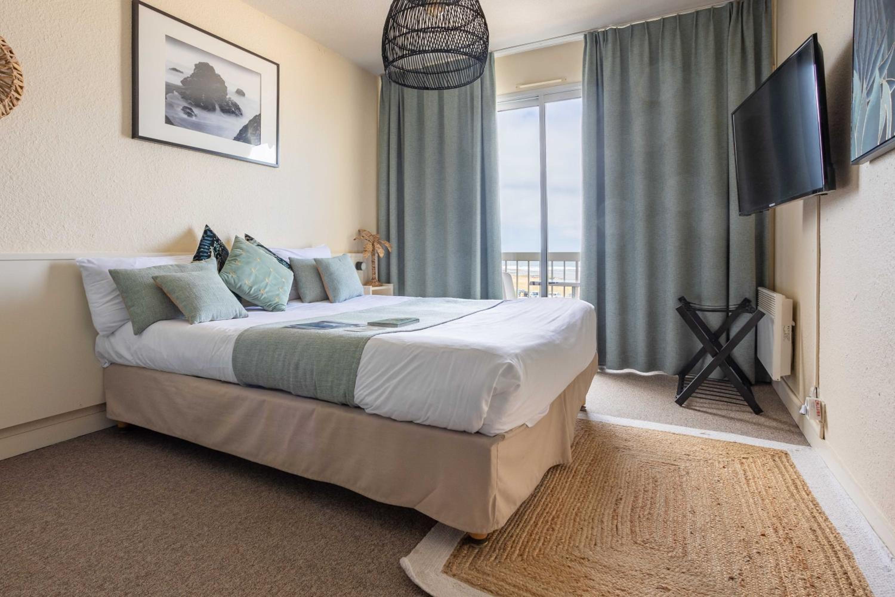 Comfort Double Room with Sea View - Photo 6