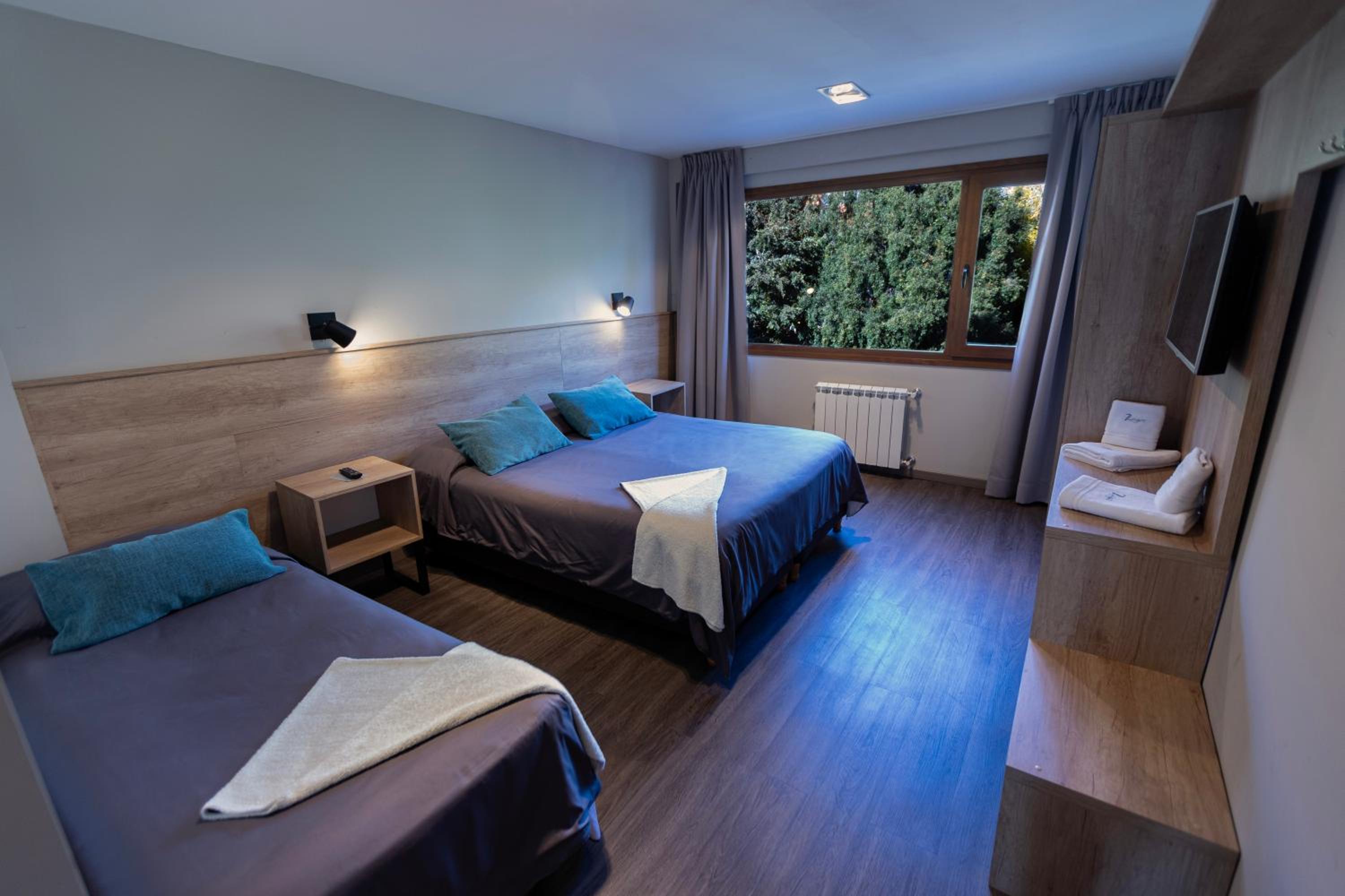 Superior Triple Room photo 2