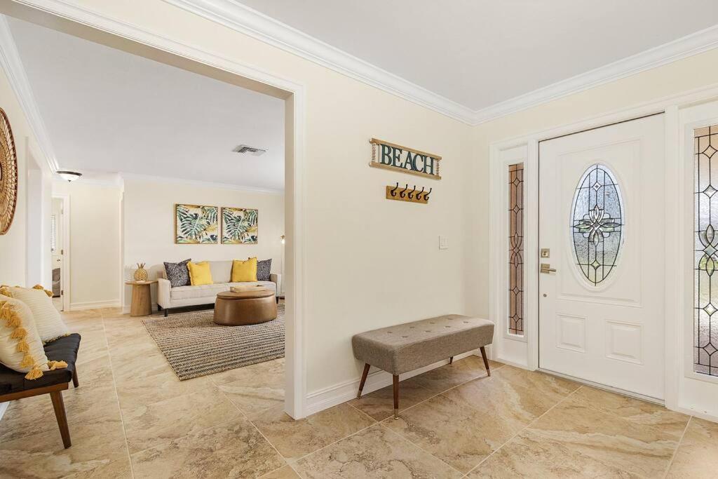 Three-Bedroom House photo 2