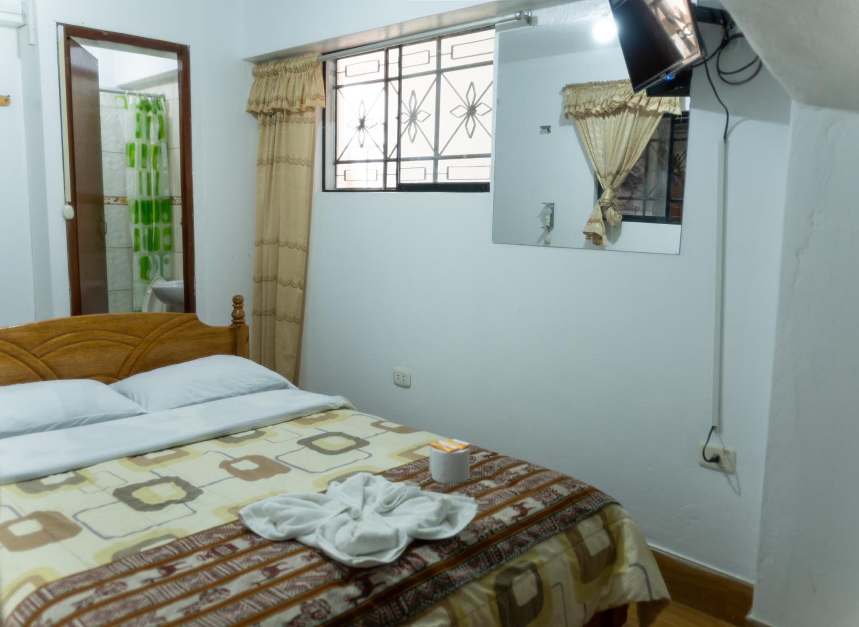 Single Room with Private Bathroom photo 3