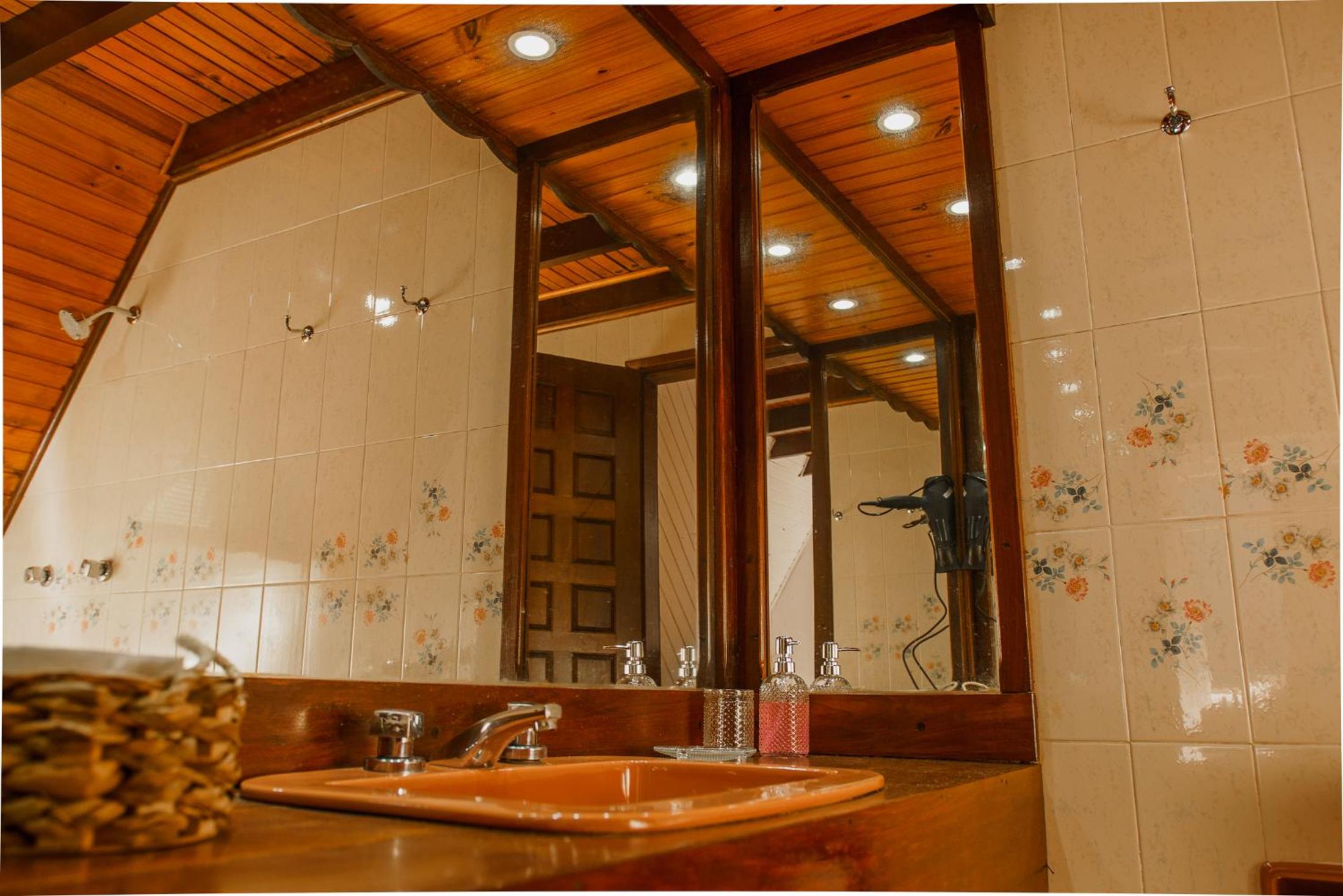 Two-Bedroom Chalet photo 3