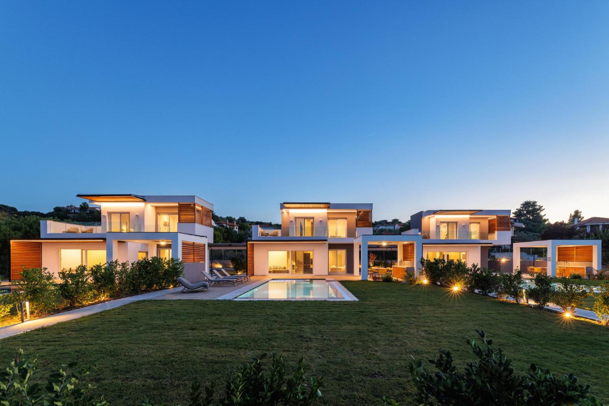 Villa with Private Pool photo 2
