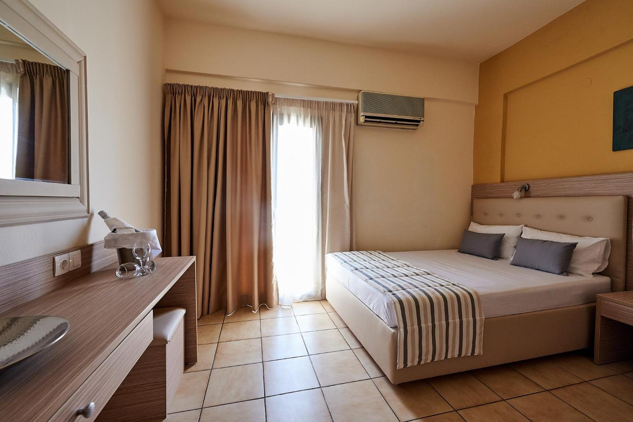 Superior Queen Room with Two Queen Beds