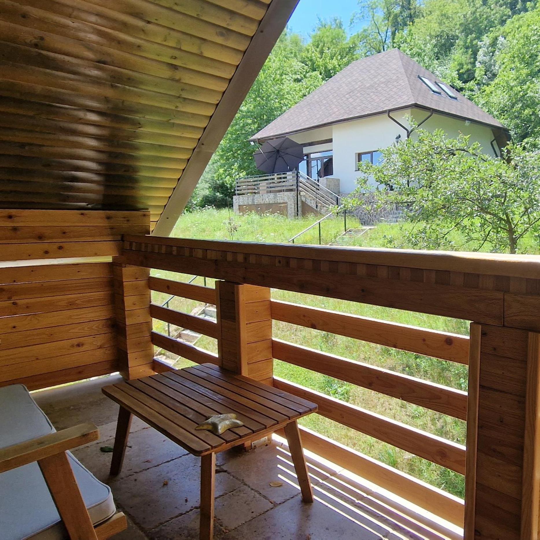 King Room with Balcony photo 3