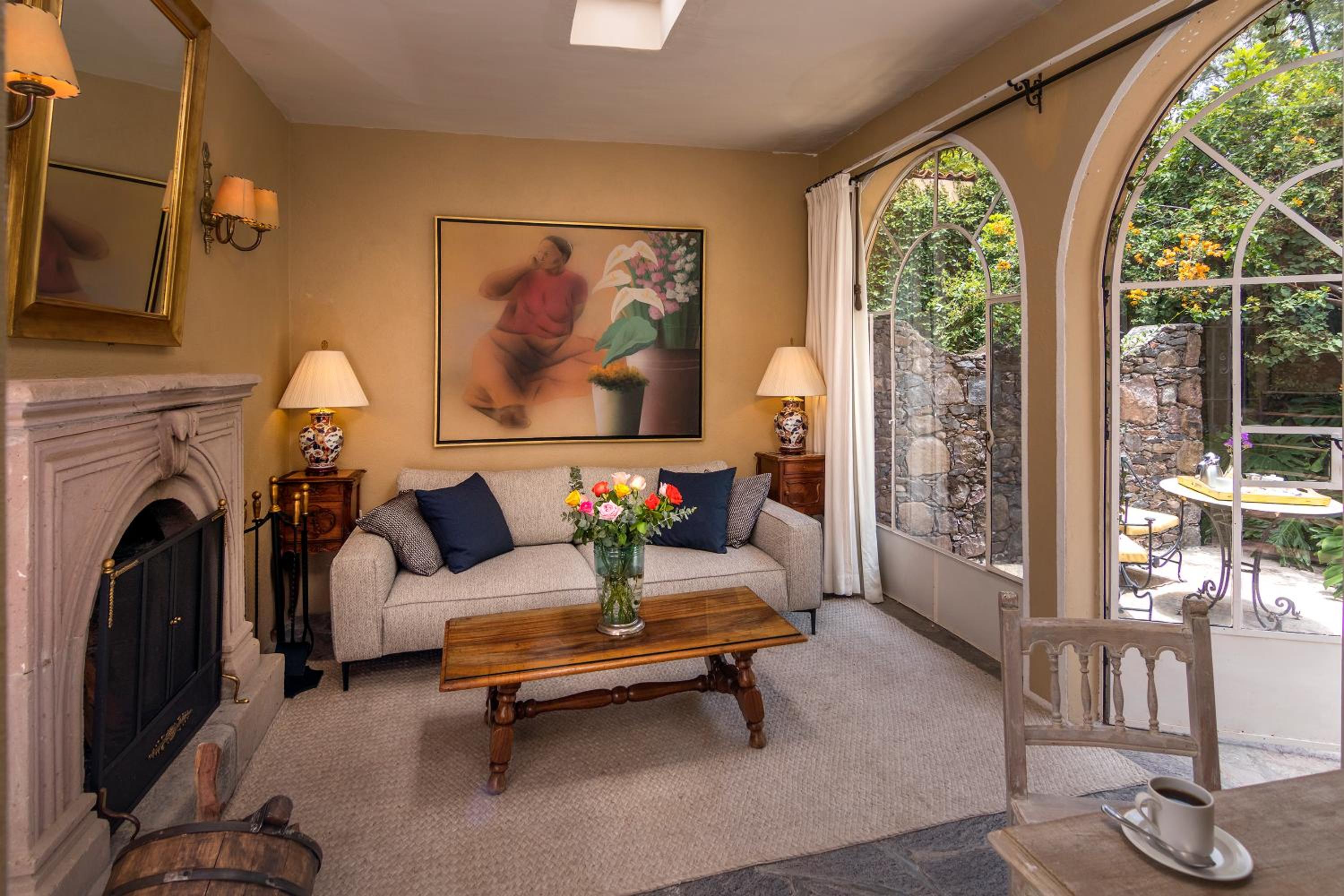 Deluxe Suite - Photo 3