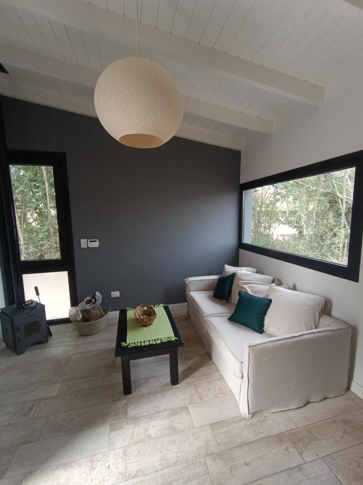 One-Bedroom House photo 1