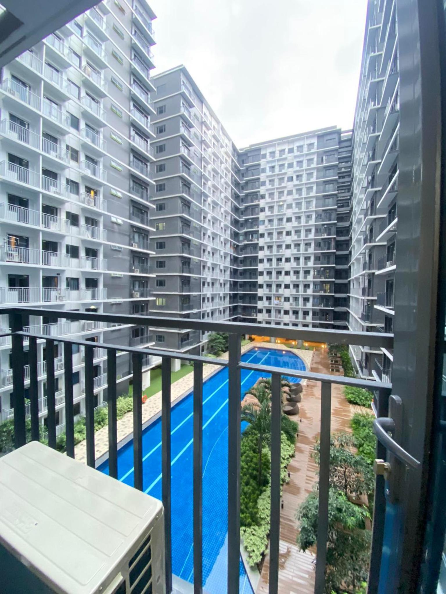 带阳台的公寓