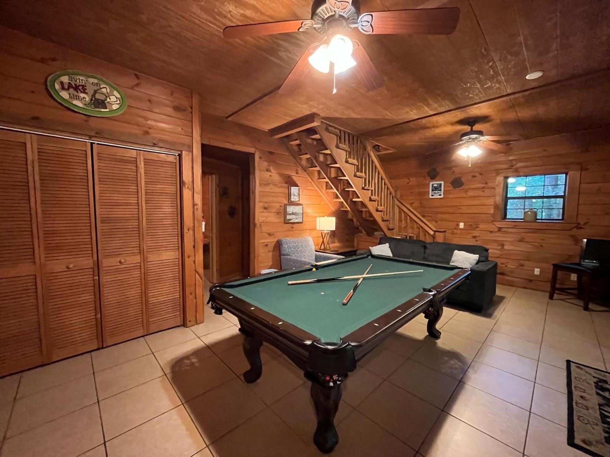 Four-Bedroom House photo 2