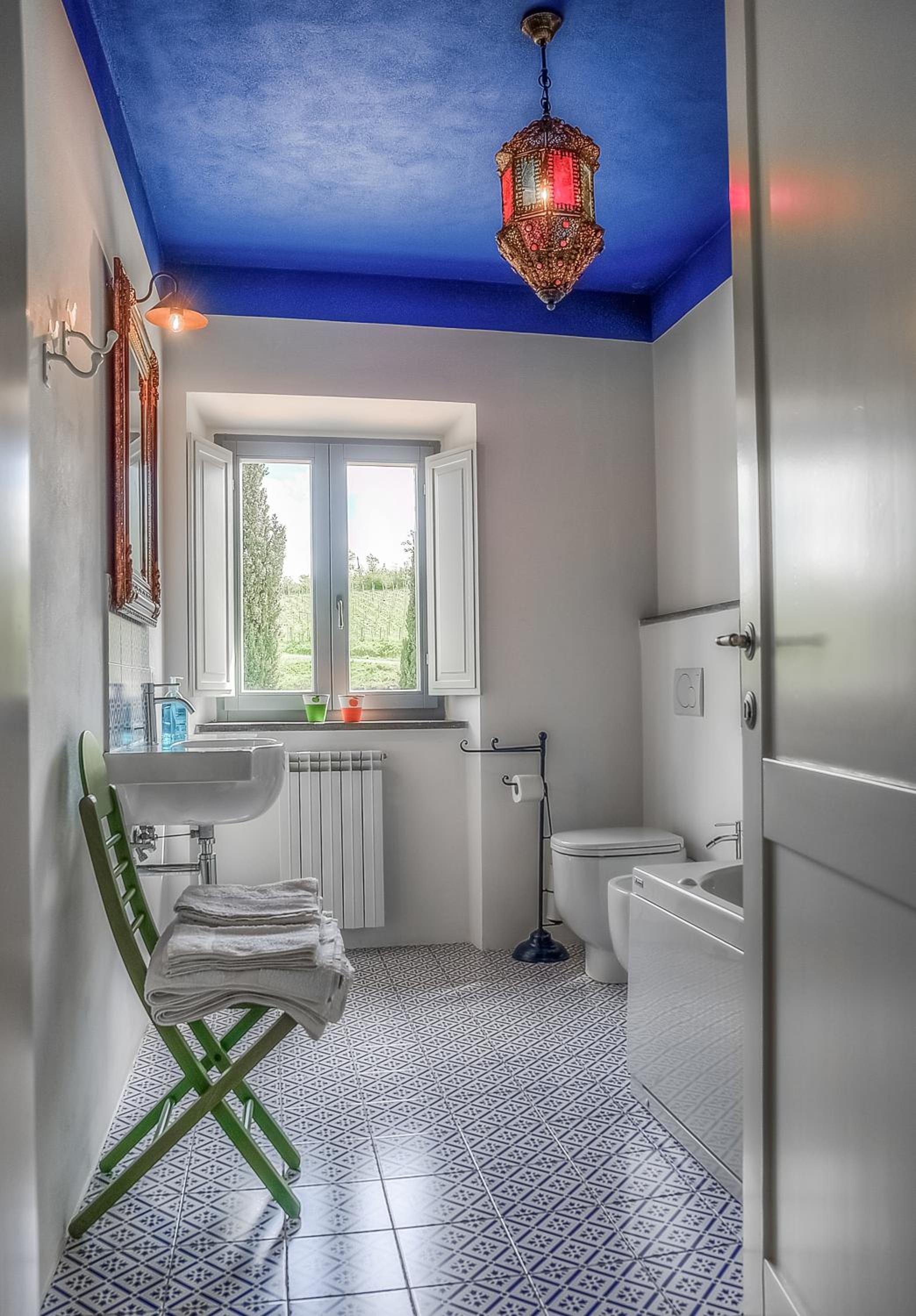 Queen Room with Spa Bath photo 2
