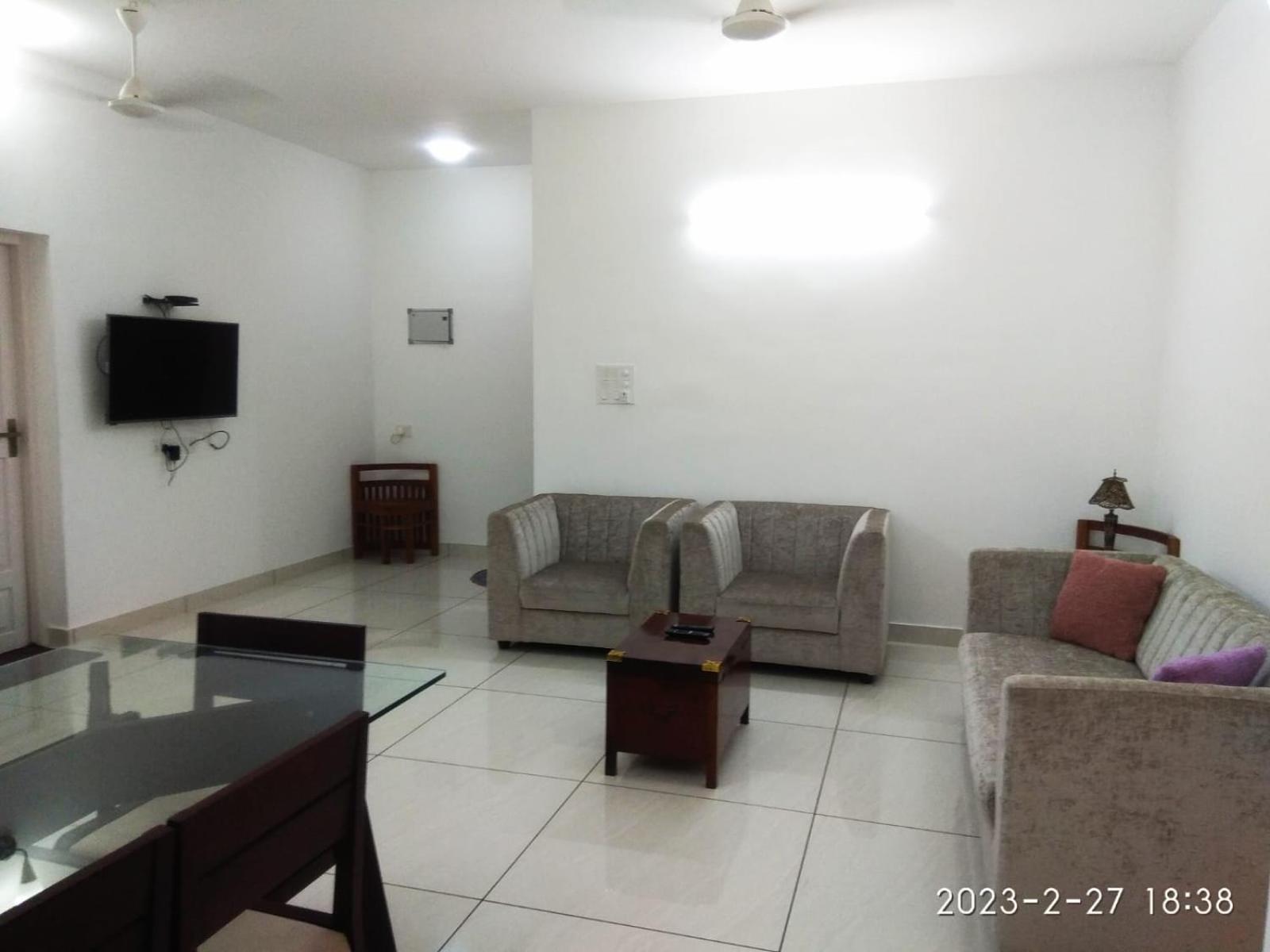 Three-Bedroom Apartment photo 3