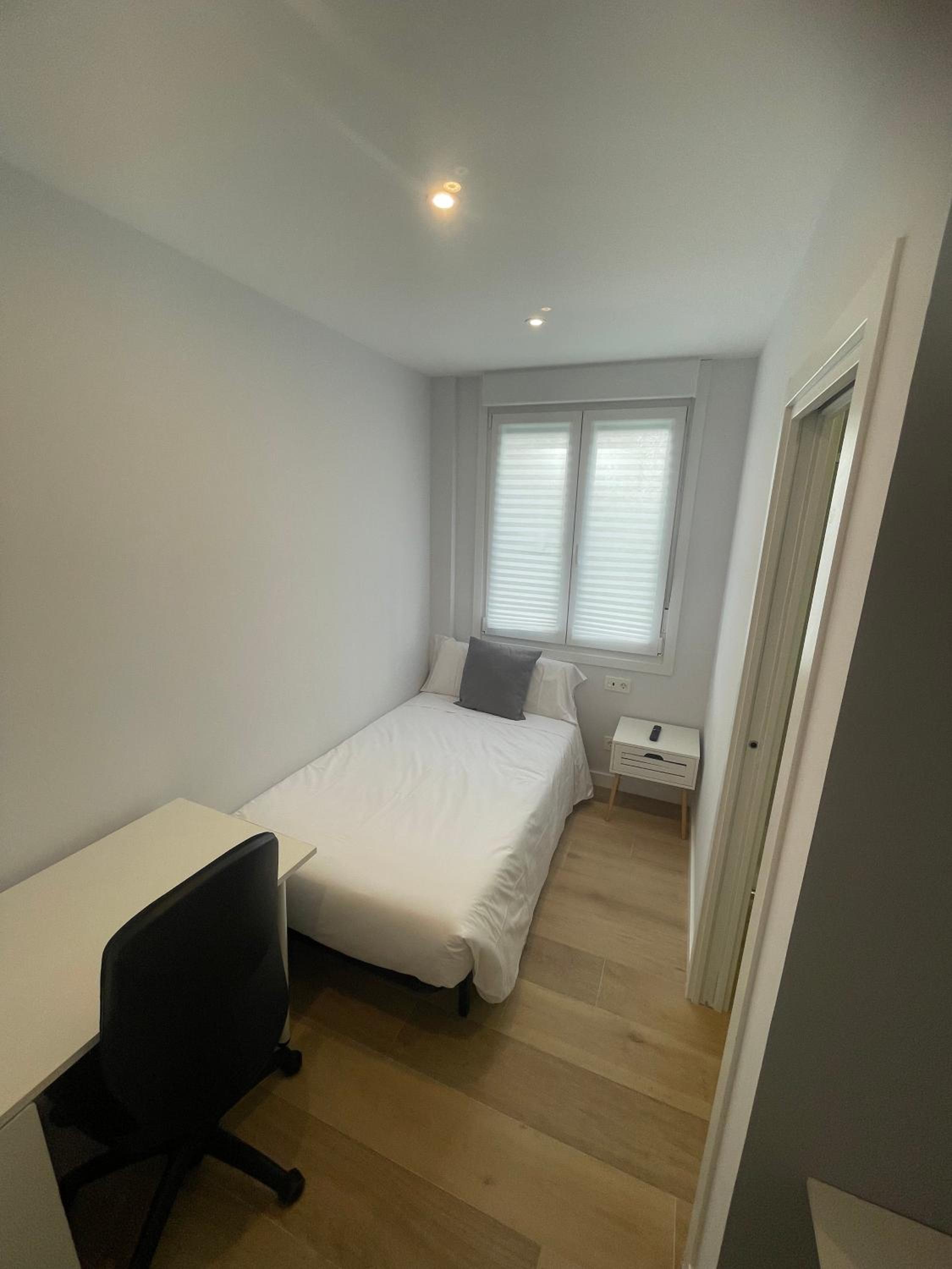 Habitación individual con baño privado