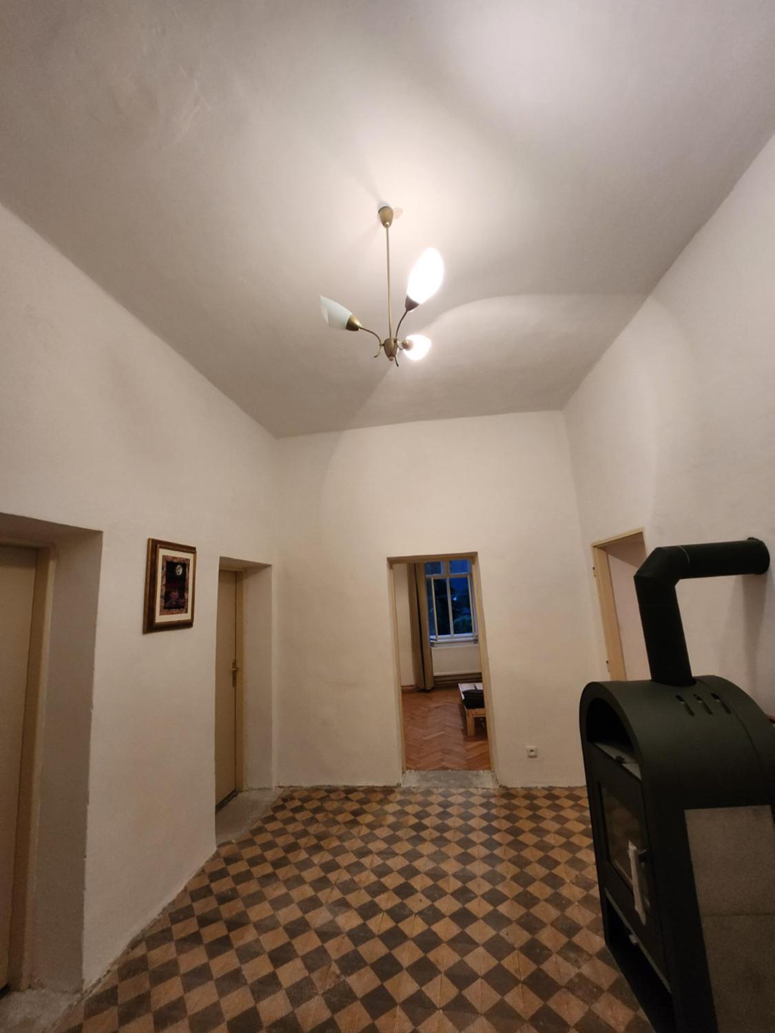 Apartment photo 2