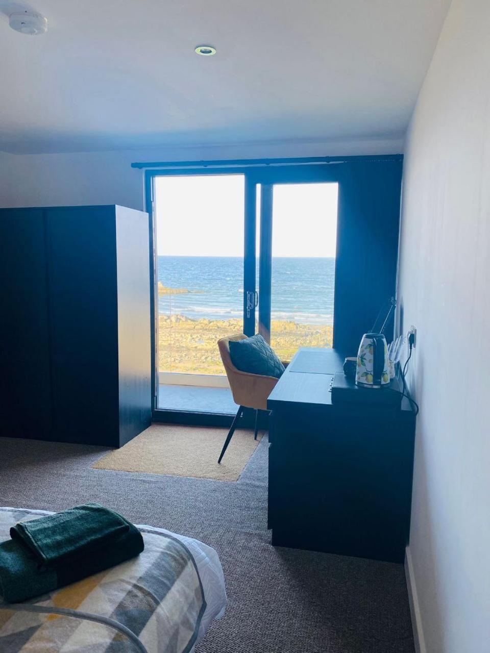 Deluxe Double Room with Balcony and Sea View