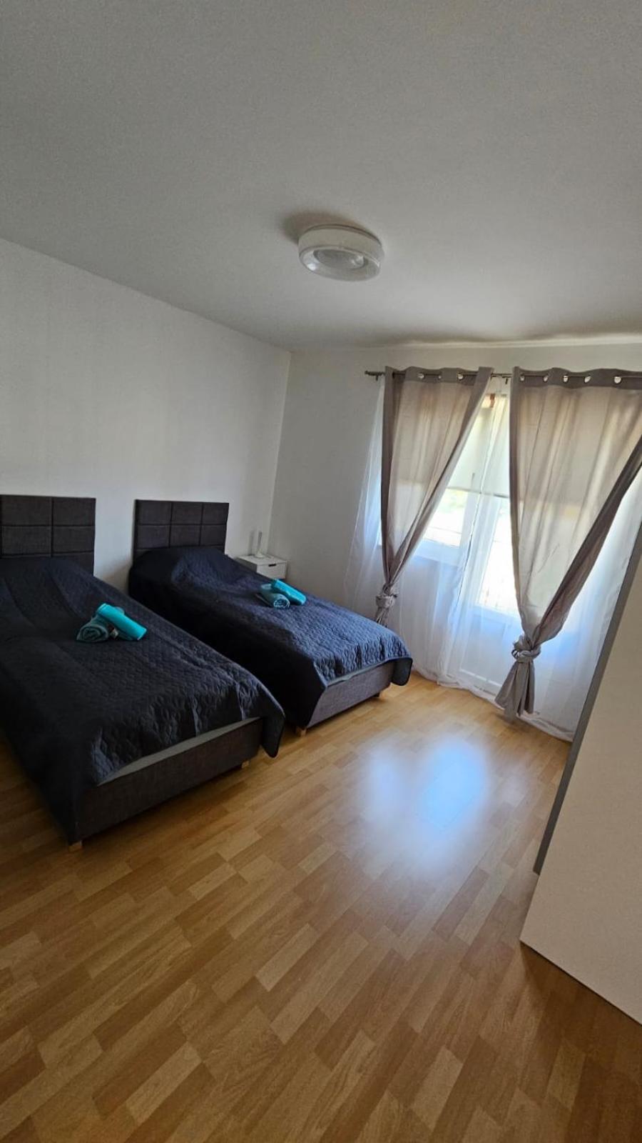 Apartment with Garden View
