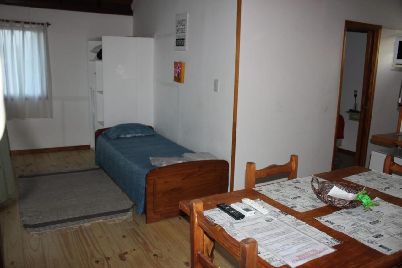 Family Room with Private Bathroom photo 2