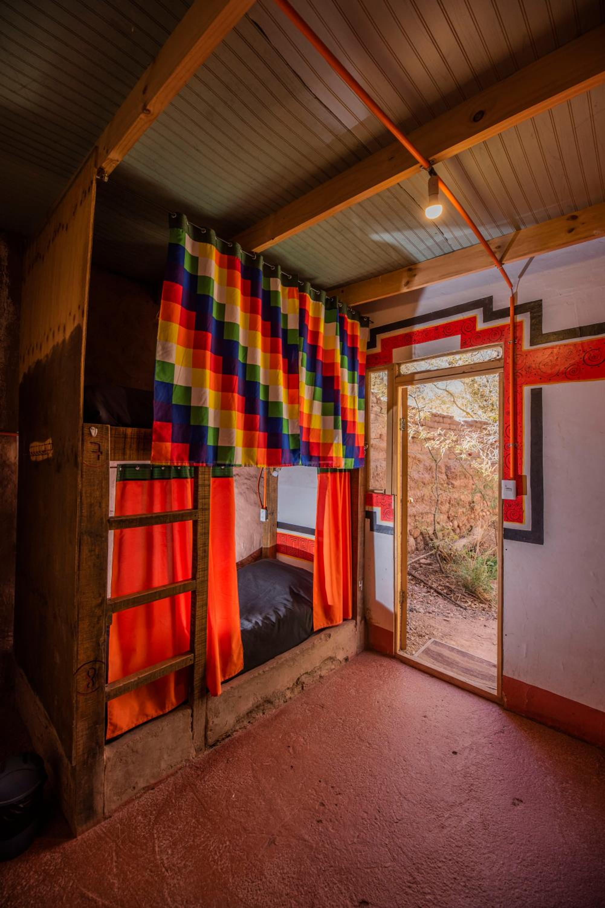 Bed in 4-Bed Mixed Dormitory Room