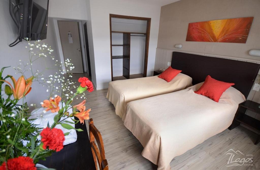 Standard Double or Twin Room photo 2